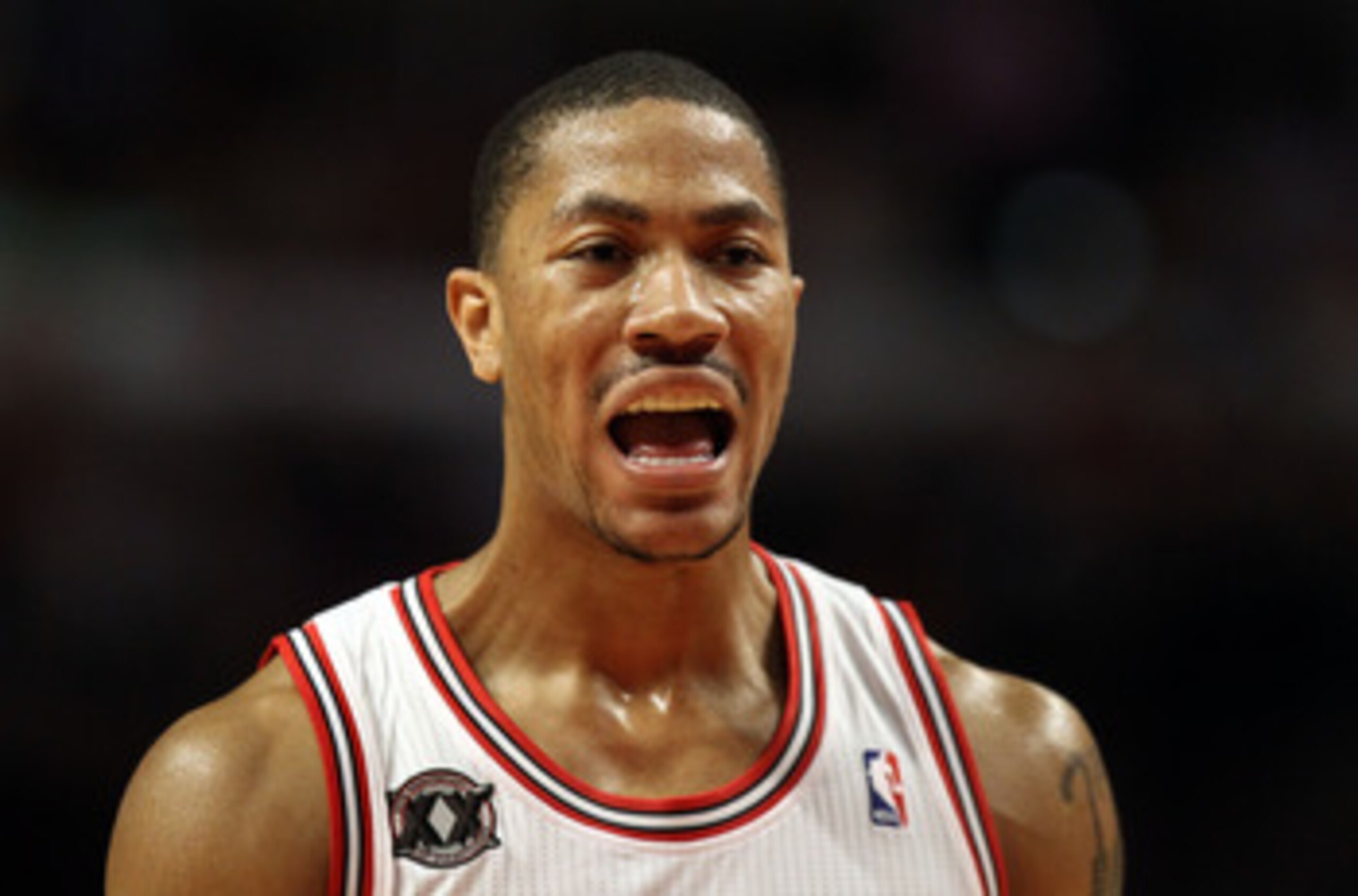 CHICAGO, IL - MAY 26:  Derrick Rose #1 of the Chicago Bulls reacts against the Miami Heat in Game Five of the Eastern Conference Finals during the 2011 NBA Playoffs on May 26, 2011 at the United Center in Chicago, Illinois. NOTE TO USER: User expressly ac