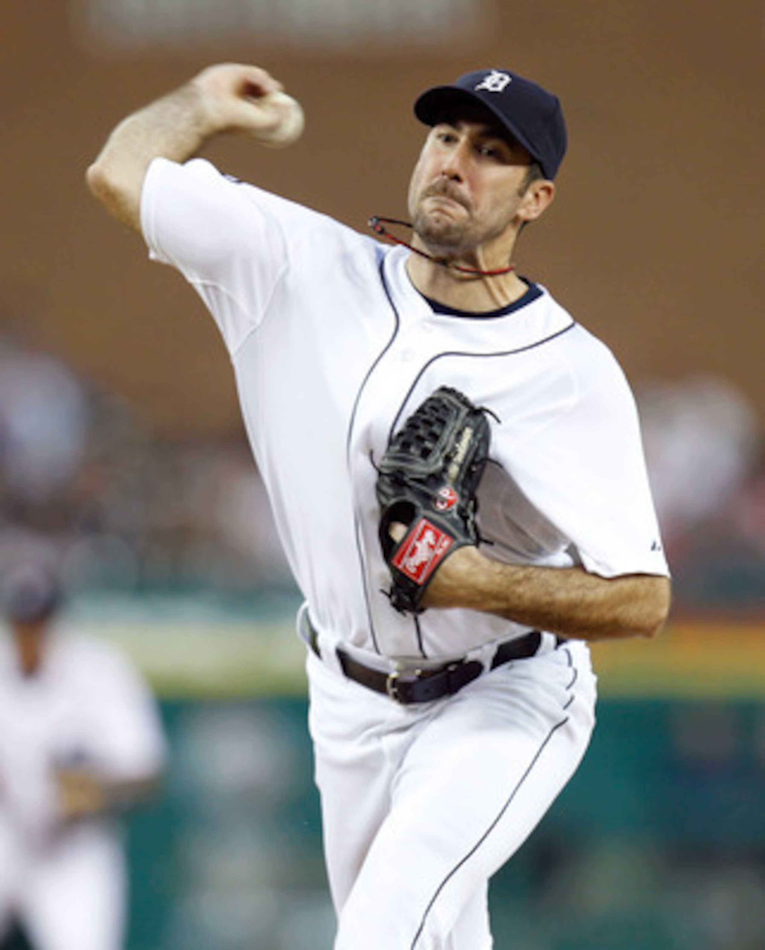 DETROIT, MI - JUNE 14: Justin Verlander #35 of the Detroit Tigers throws a eighth inning pitch while playing the Cleveland Indians at Comerica Park on June 14, 2011 in Detroit, Michigan. Detroit won the game 4-0. (Photo by Gregory Shamus/Getty Images)