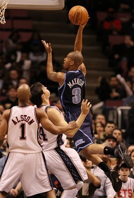 EAST RUTHERFORD, NJ - DECEMBER 16:  Eric Maynor #3 of The Utah Jazz in action against the New Jersey Nets during their game on December 16th, 2009 at The Izod Center in East Rutherford, New Jersey.  NOTE TO USER: User expressly acknowledges and agrees tha