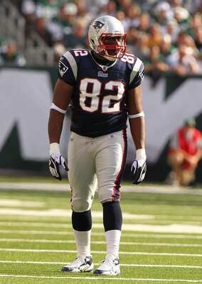 EAST RUTHERFORD, NJ - SEPTEMBER 19: Alge Crumpler #82 of the New England Patriots in action against  the New York Jets during their  game on September 19, 2010 at the New Meadowlands Stadium  in East Rutherford, New Jersey.  (Photo by Al Bello/Getty Image