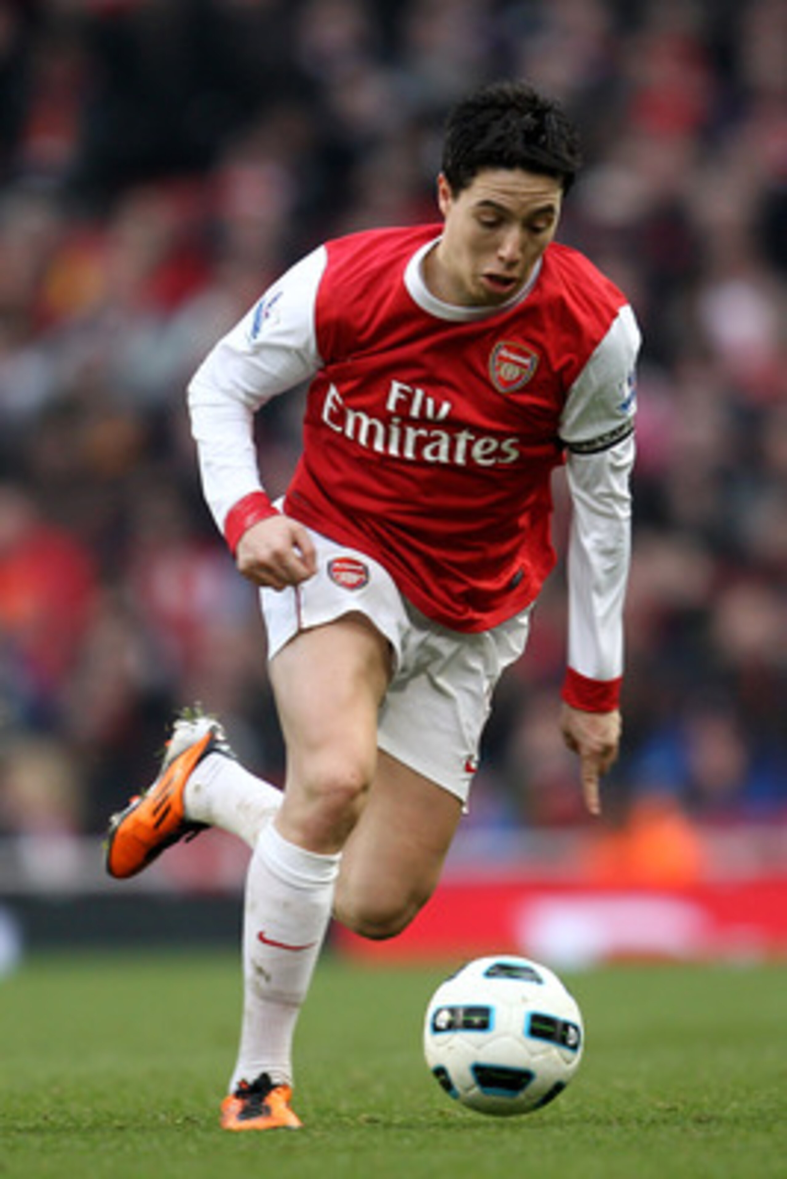 LONDON, ENGLAND - MARCH 05: Samir Nasri of Arsenal runs with the ball during the Barclays Premier League match between Arsenal and Sunderland at Emirates Stadium on March 5, 2011 in London, England.  (Photo by Paul Gilham/Getty Images)