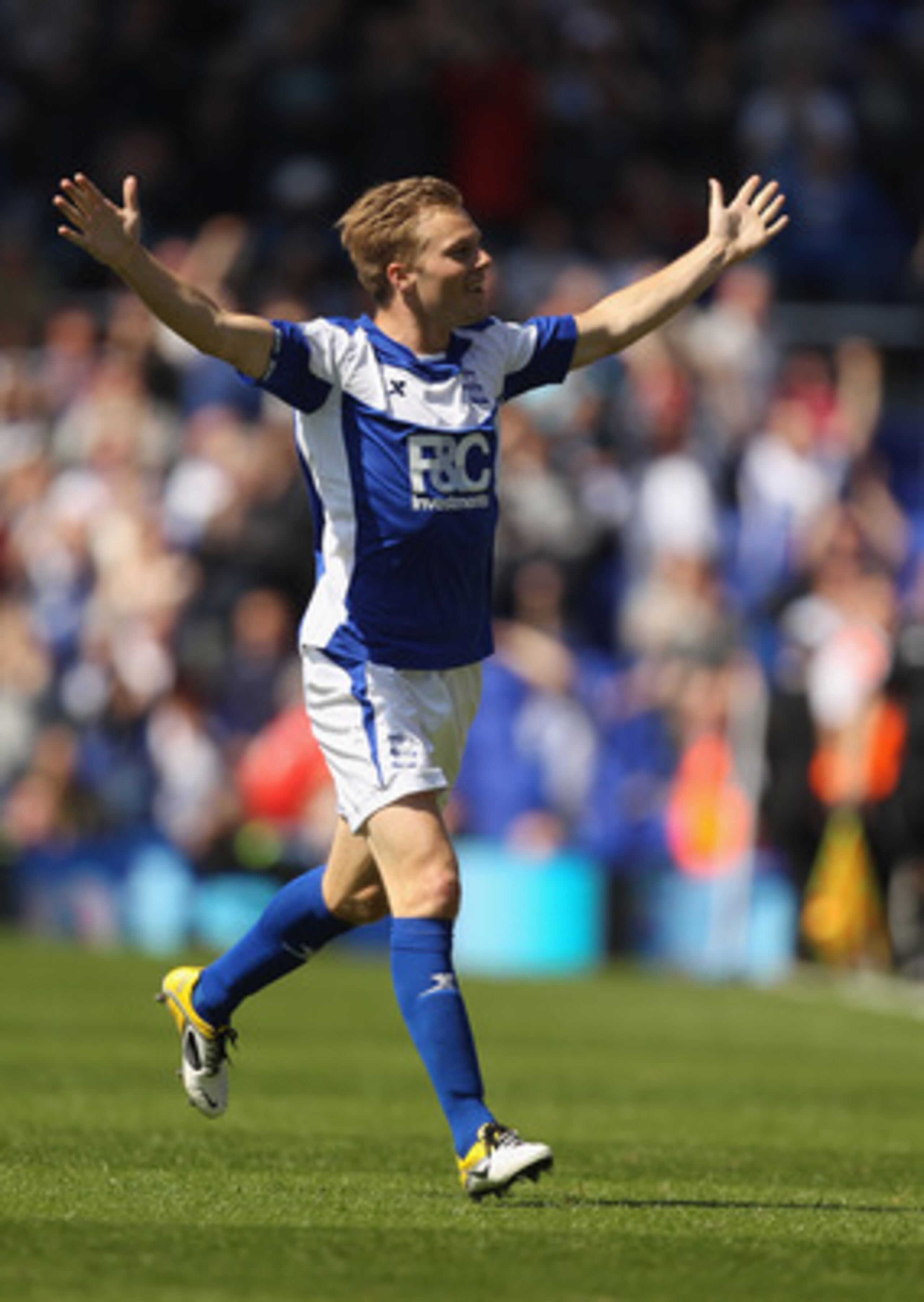 BIRMINGHAM, ENGLAND - MAY 01:  Seb Larsson of Birmingham City celebrates scoring a goal during the Barclays Premier League match between Birmingham City and Wolverhampton Wanderers at St Andrew's on May 1, 2011 in Birmingham, England.  (Photo by Ian Walto