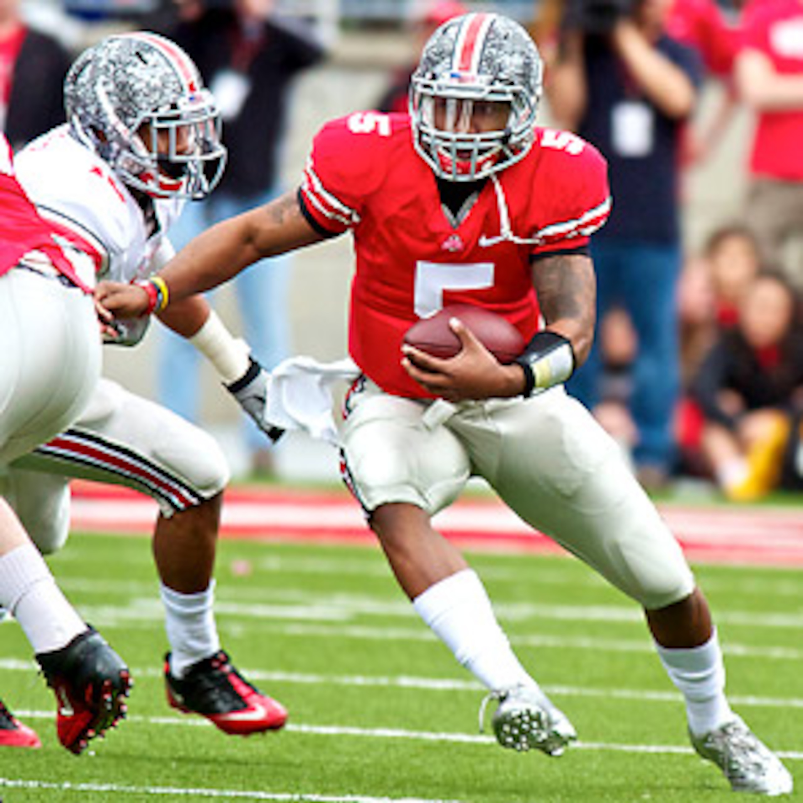 http://www.thebuckeyetimes.com/2011/04/ohio-state-freshman-braxton-miller.html