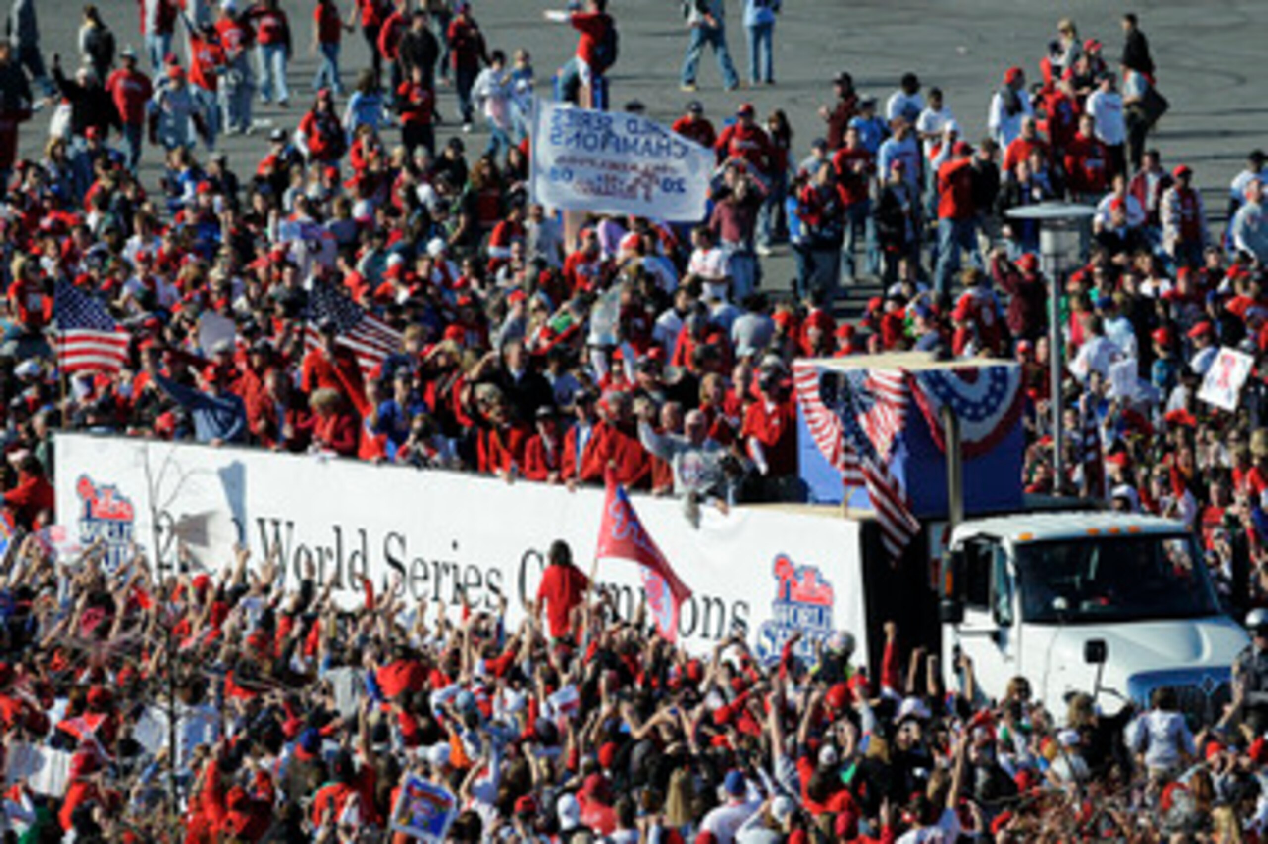 PHILADELPHIA, PA - OCTOBER 31: The Philadelphia Philies arrive at a victory rally at Citizens Bank Park October 31, 2008 in Philadelphia, Pennsylvania. The Phillies defeated the Tampa Bay Rays to win their first World Series in 28 years. (Photo by Jeff Fu