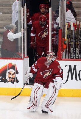 GLENDALE, AZ - APRIL 20:  Goaltender Ilya Bryzgalov #30 of the Phoenix Coyotes skates out onto the ice for Game Four of the Western Conference Quarterfinals against the Detroit Red Wings during the 2011 NHL Stanley Cup Playoffs at Jobing.com Arena on Apri