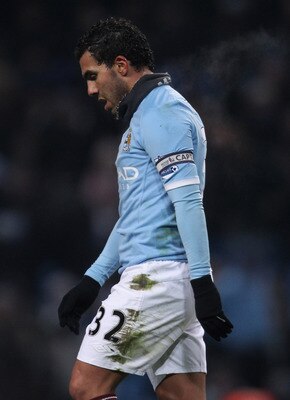 MANCHESTER, ENGLAND - DECEMBER 20:  Carlos Tevez of Manchester City looks dejected during the Barclays Premier League match between Manchester City and Everton at City of Manchester Stadium on December 20, 2010 in Manchester, England.  (Photo by Alex Live