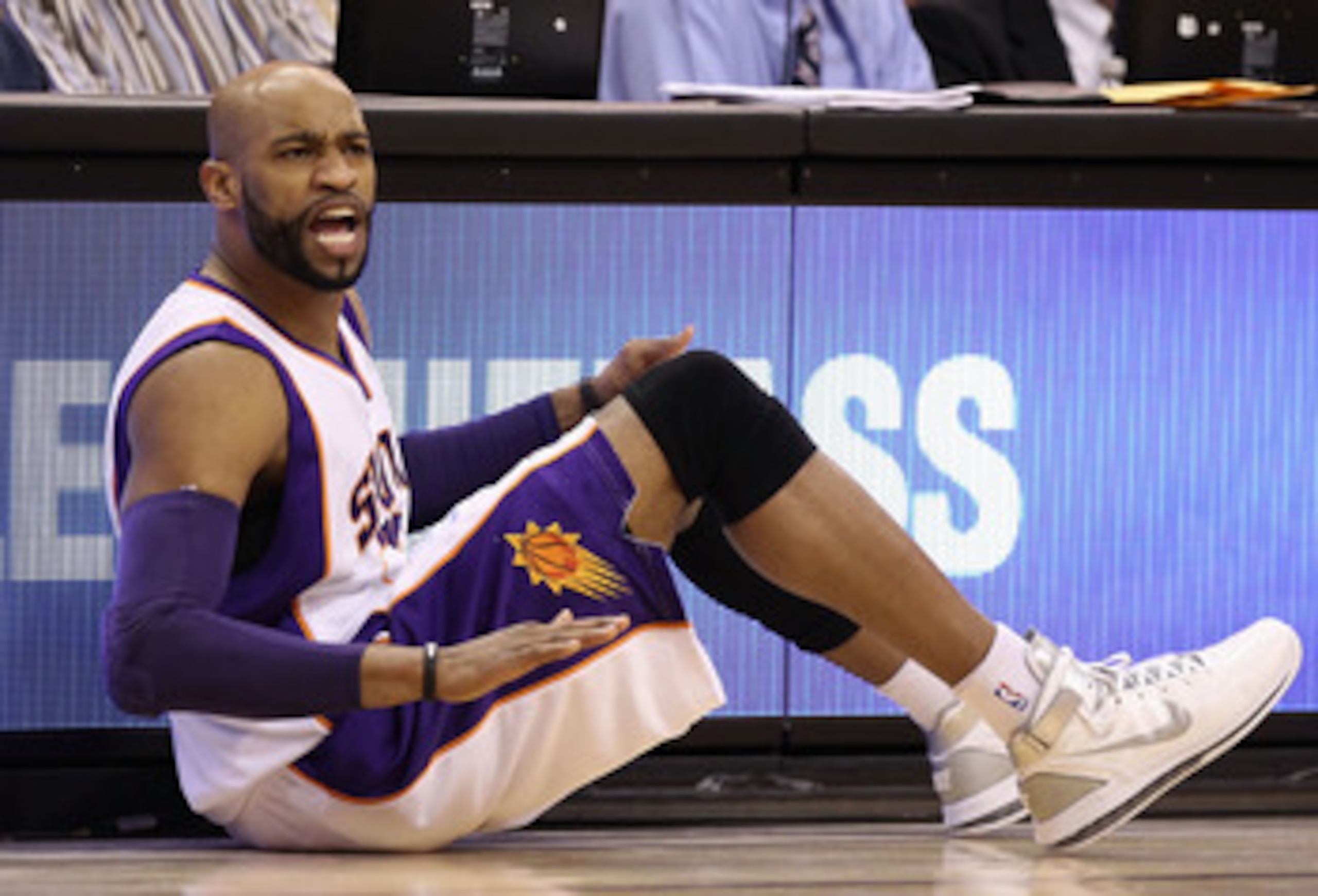 PHOENIX - JANUARY 05: Vince Carter #25 of the Phoenix Suns reacts as he waits to check in to the NBA game against the Los Angeles Lakers at US Airways Center on January 5, 2011 in Phoenix, Arizona. The Lakers defeated the Suns 99-95. NOTE TO USER: User ex