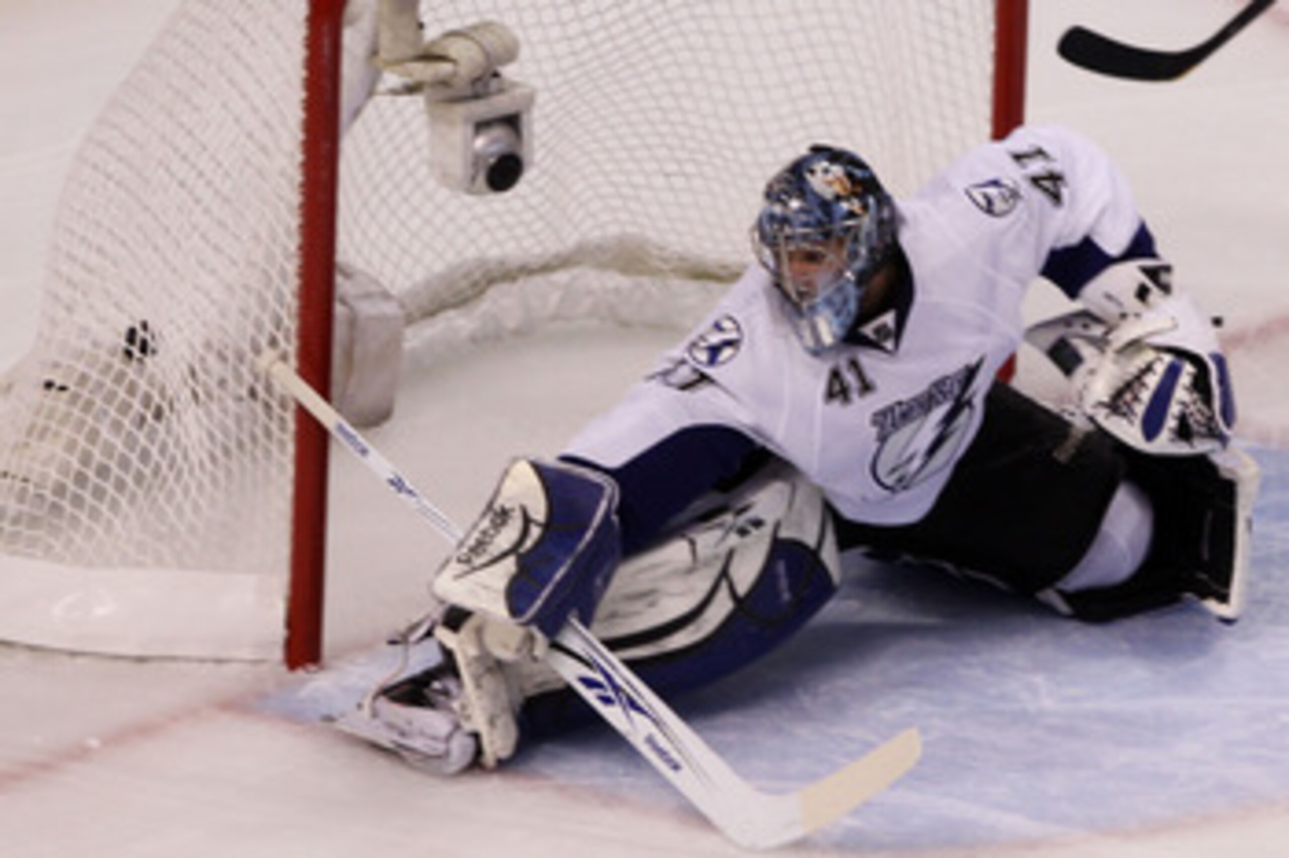 BOSTON, MA - MAY 23:  A second period goal shot by Nathan Horton #18 of the Boston Bruins hits the back of the net past Mike Smith #41 of the Tampa Bay Lightning in Game Five of the Eastern Conference Finals during the 2011 NHL Stanley Cup Playoffs at TD 