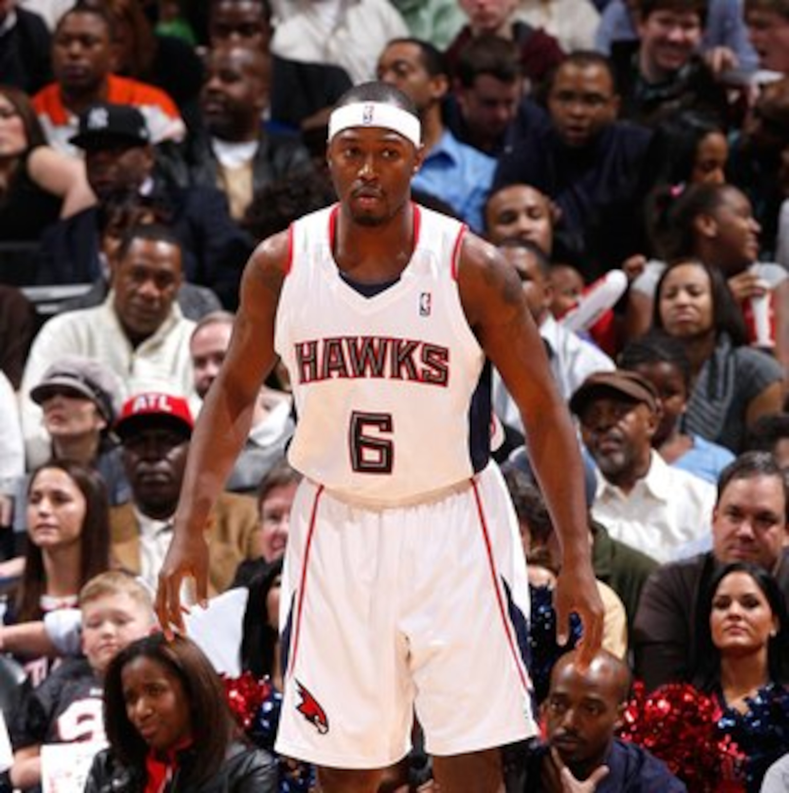 ATLANTA - JANUARY 15:  Mario West #6 of the Atlanta Hawks against the Phoenix Suns at Philips Arena on January 15, 2010 in Atlanta, Georgia.  NOTE TO USER: User expressly acknowledges and agrees that, by downloading and/or using this Photograph, User is c