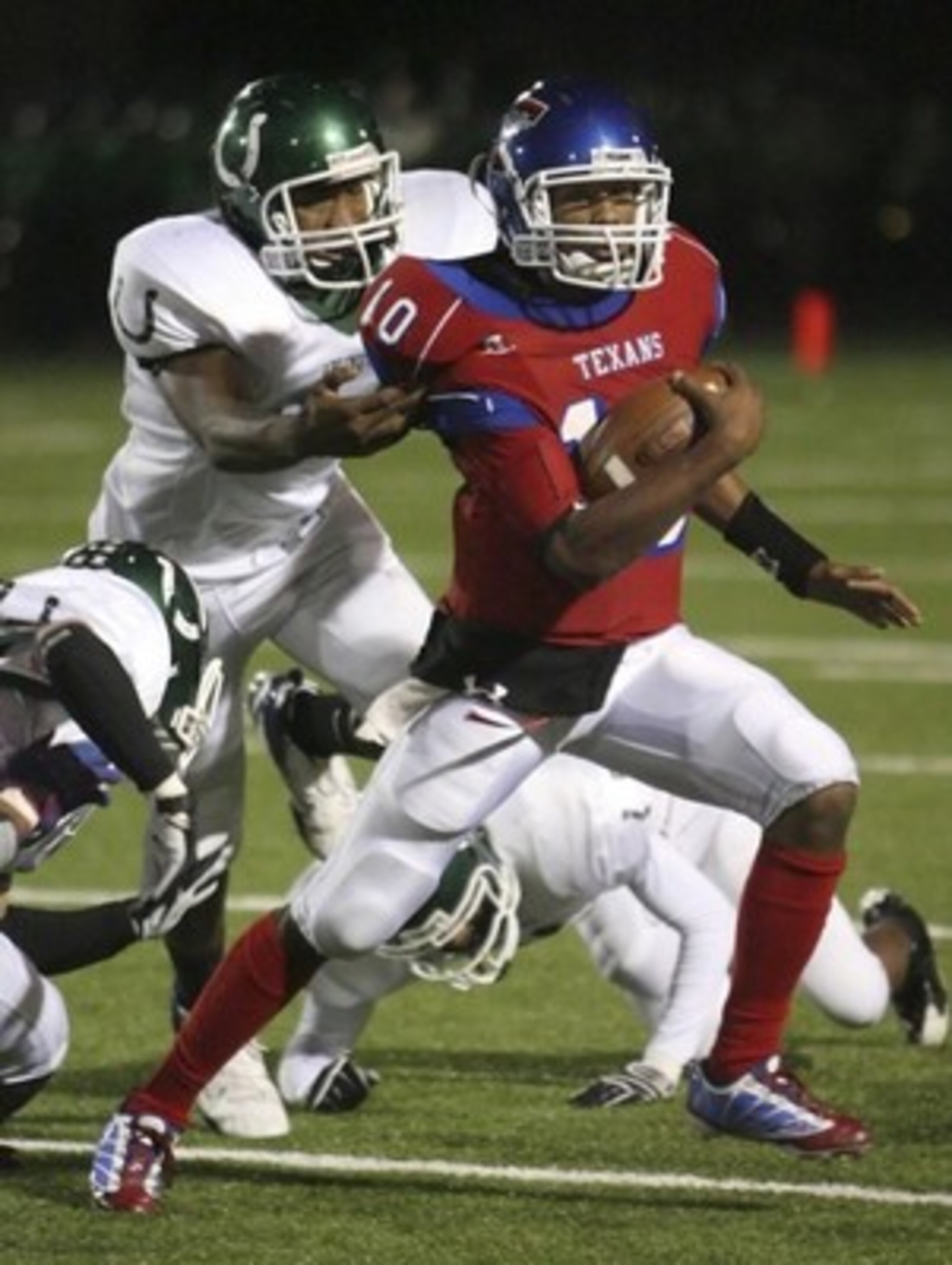 Photo courtesy of huskerextra.com