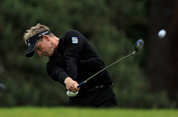 VIRGINIA WATER, ENGLAND - MAY 28:  Luke Donald of England tees off on the 8th hole during the third round of the BMW PGA Championship at the Wentworth Club on May 28, 2011 in Virginia Water, England.  (Photo by David Cannon/Getty Images)