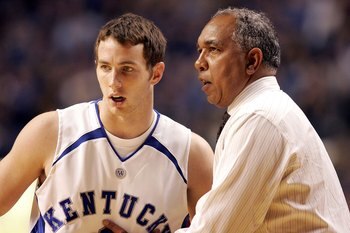 LEXINGTON, KY - NOVEMBER 15:  Head Coach Tubby Smith of the Kentucky Wildcats gives instructions to Michael Porter #1 during the game against the Miami (Ohio) RedHawks on November 15, 2006 at Rupp Arena in Lexington, Kentucky.  (Photo by Andy Lyons/Getty