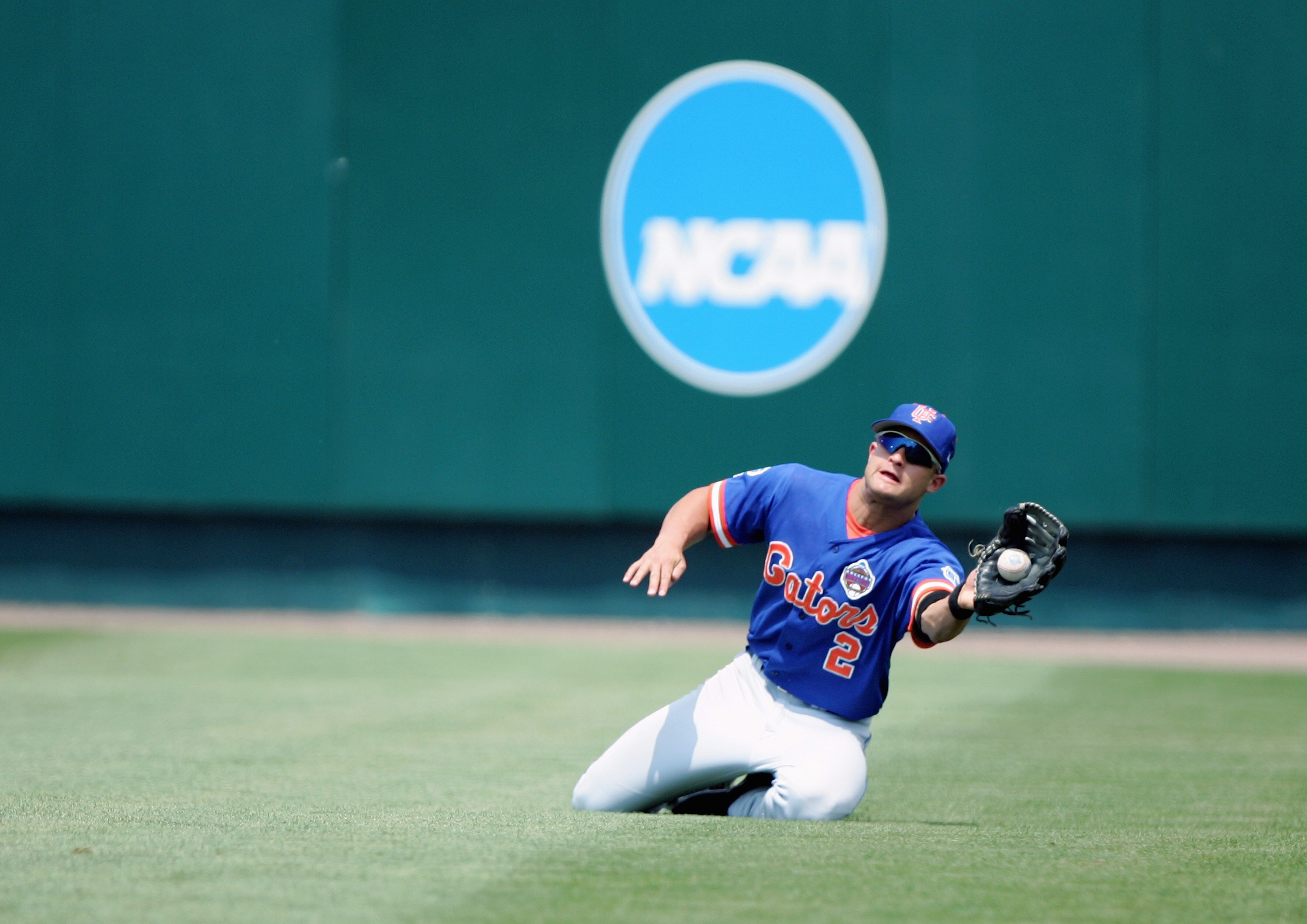 OMAHA, NE - JUNE 26:  Brian Leclerc #2 of the Florida Gators pitches during Game 2 of the 59th College World Series with the Texas Longhorns at Rosenblatt Stadium on June 26, 2005 in Omaha, Nebraska. The Longhorns won 6-2 to take the National Championship