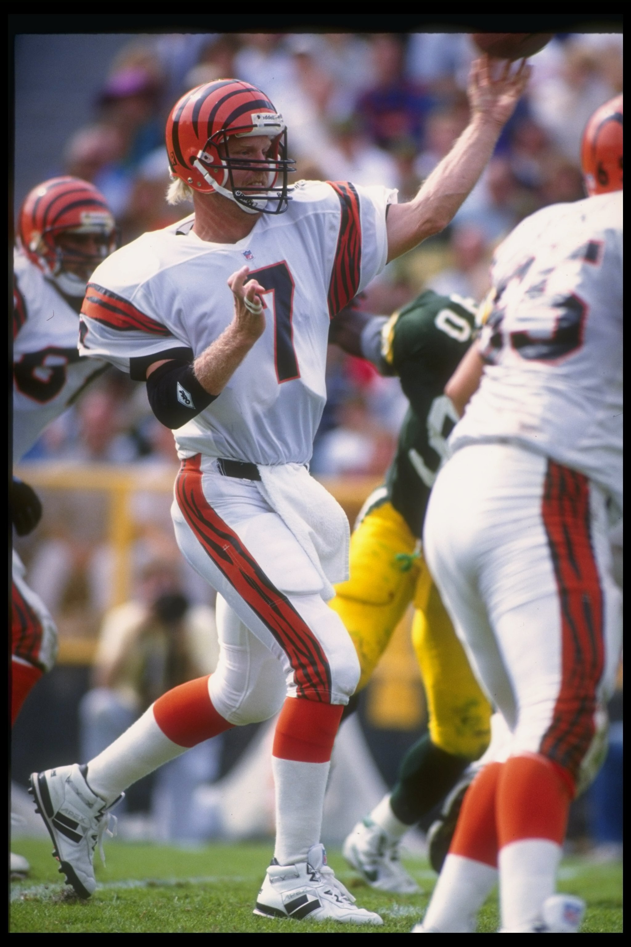 20 Sep 1992:  Quarterback Boomer Esiason of the Cincinnati Bengals throw the ball during a game against the Green Bay Packers at Lambeau Field in Green Bay, Wisconsin.  The Packers won the game, 24-23. Mandatory Credit: Jonathan Daniel  /Allsport