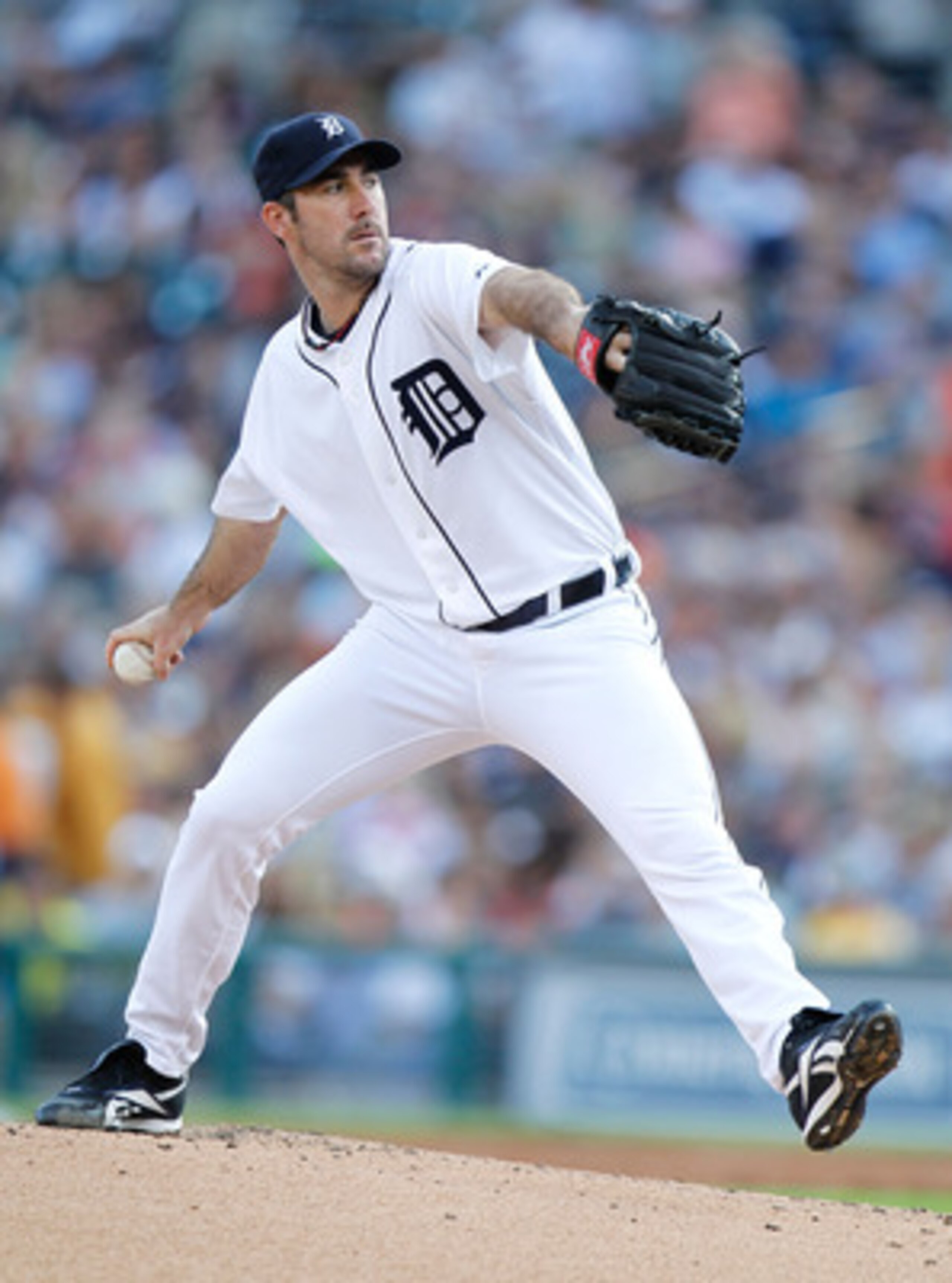DETROIT, MI - JUNE 14: Justin Verlander #35 of the Detroit Tigers  throws a first inning pitch while playing the Cleveland Indians at Comerica Park on June 14, 2011 in Detroit, Michigan. Detroit won the game 4-0. (Photo by Gregory Shamus/Getty Images)