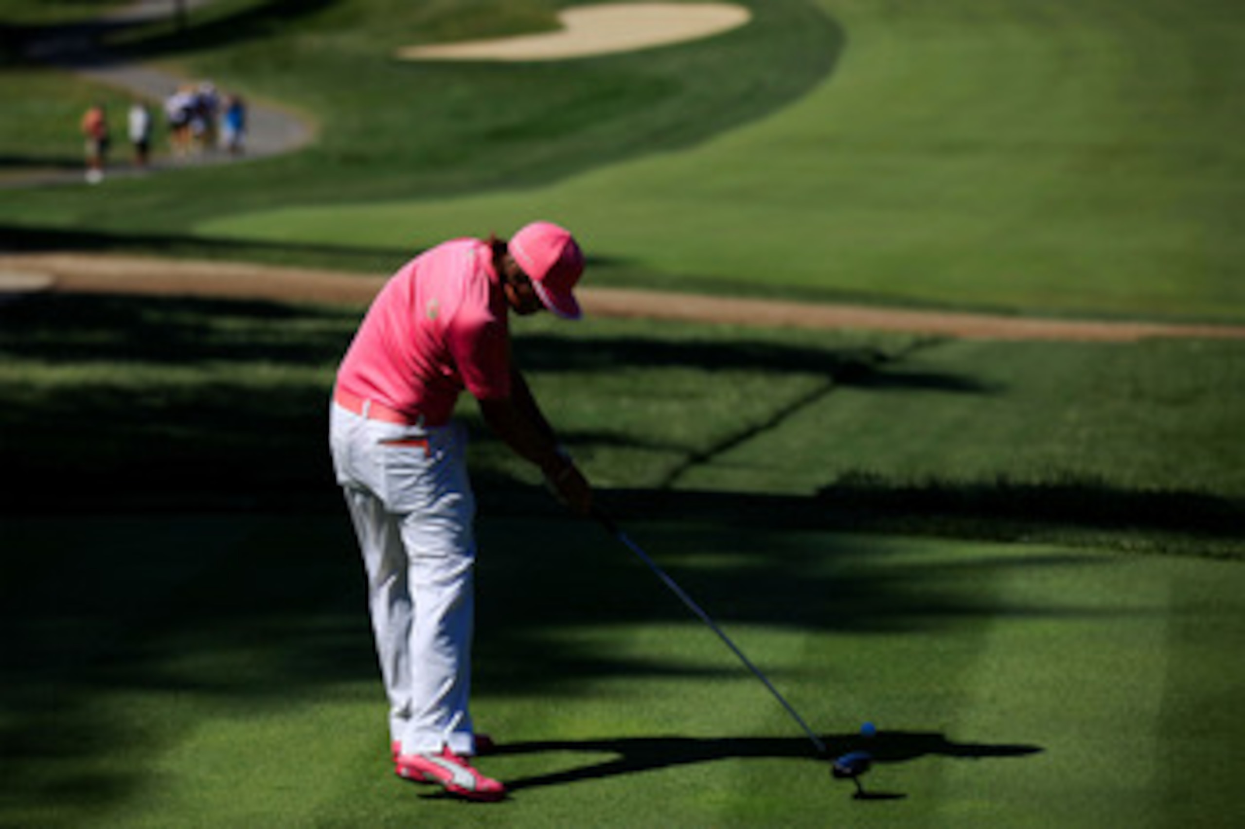 BETHESDA, MD - JUNE 15: Rickie Fowler hits a tee shot during a practice round prior to the start of the 111th U.S. Open at Congressional Country Club on June 15, 2011 in Bethesda, Maryland. (Photo by David Cannon/Getty Images) BETHESDA, MD - JUNE 15: Rickie Fowler hits a tee shot during a practice round prior to the start of the 111th U.S. Open at Congressional Country Club on June 15, 2011 in Bethesda, Maryland. (Photo by David Cannon/Getty Images)