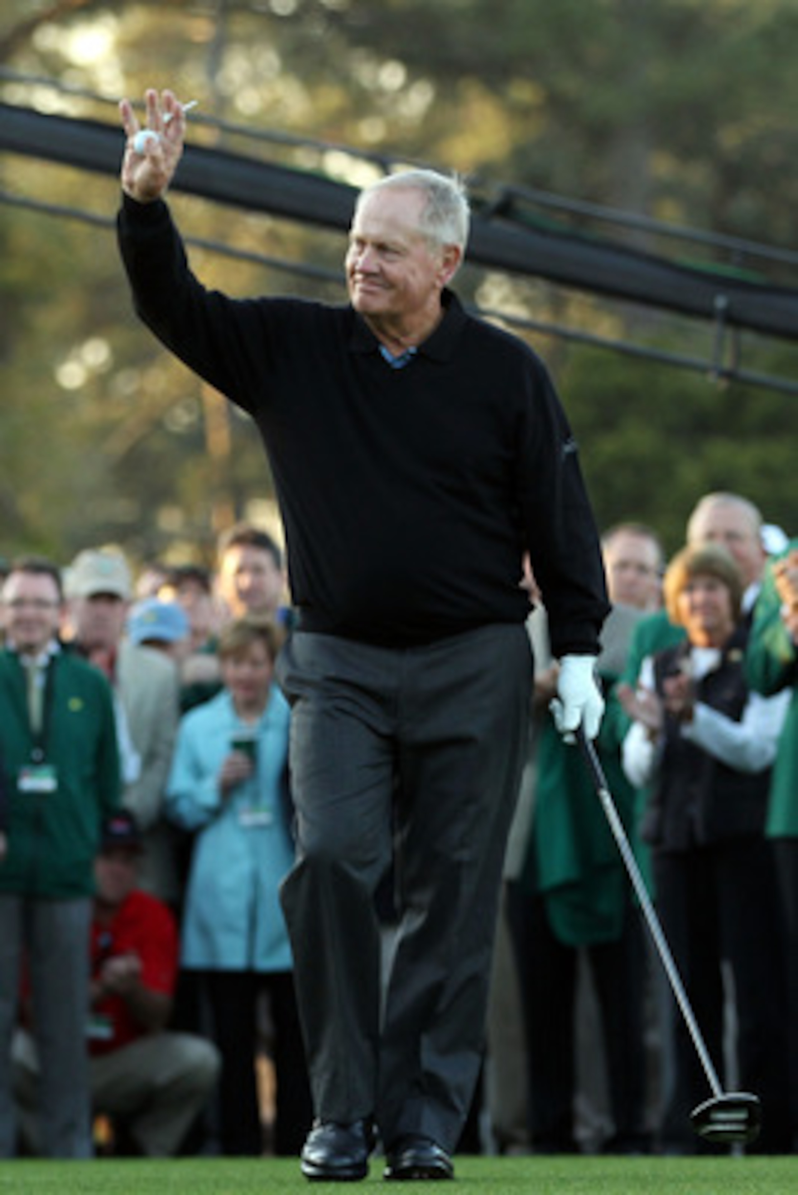 AUGUSTA, GA - APRIL 07:  Jack Nicklaus waves to the gallery prior to start the first round of the 2011 Masters Tournament at Augusta National Golf Club on April 7, 2011 in Augusta, Georgia.  (Photo by Andrew Redington/Getty Images)