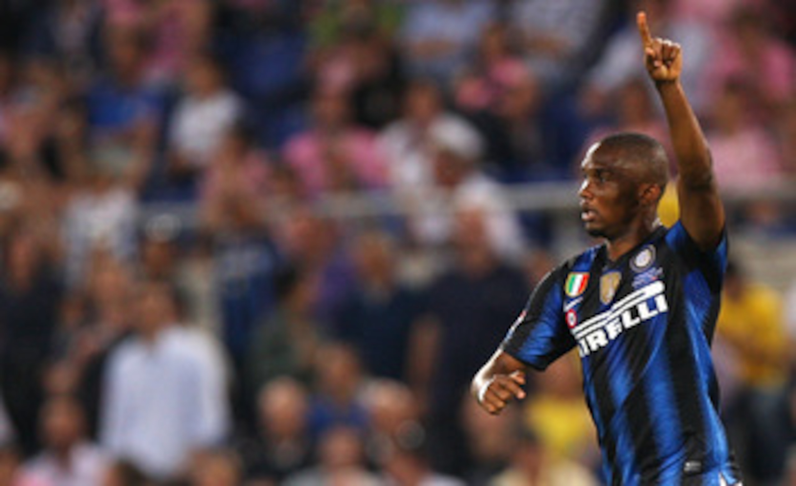 ROME, ITALY - MAY 29:  Samuel Eto'o of FC Internazionale Milano celebrates after scoring the opening goal during the Tim Cup final between FC Internazionale Milano and US Citta di Palermo at Olimpico Stadium on May 29, 2011 in Rome, Italy.  (Photo by Paol