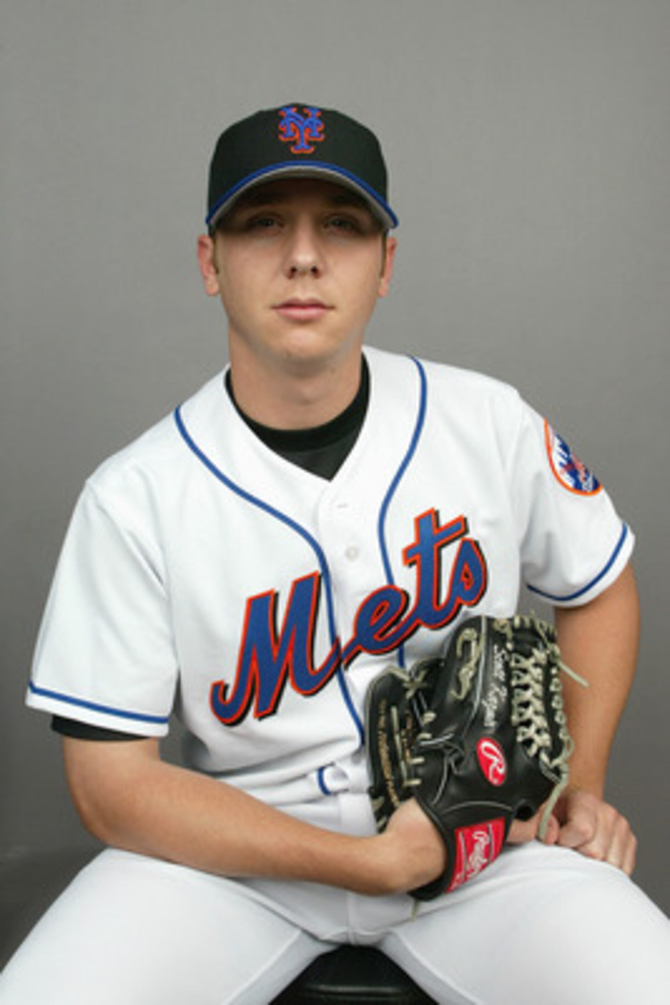 PORT ST. LUCIE, FL - FEBRUARY 29: Pitcher Scott Kazmir #74 of the New York Mets during Spring Training photo day February 29, 2004 in Port St. Lucie, Florida. (Photo by Eliot J. Schechter/Getty Images)
