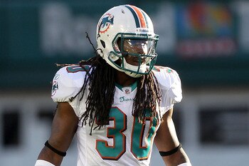 OAKLAND, CA - NOVEMBER 28:  Chris Clemons #30 of the Miami Dolphins in action against the Oakland Raiders at Oakland-Alameda County Coliseum on November 28, 2010 in Oakland, California.  (Photo by Ezra Shaw/Getty Images)