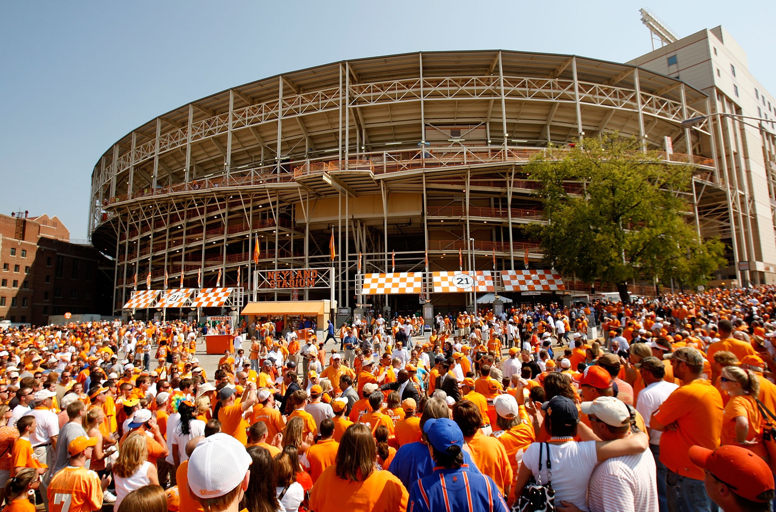 KNOXVILLE, TN - SEPTEMBER 20:  Fans watch on as the Tennessee Volunteers make their way through the crowd during the Vol Walk before the start of their game against the Florida Gators on September 20, 2008 at Neyland Stadium in Knoxville, Tennessee.  (Pho