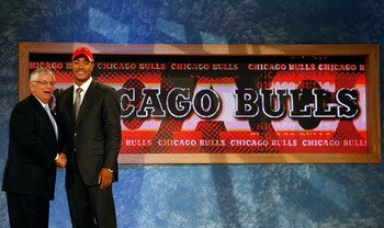 NEW YORK - JUNE 26:  NBA Commissioner David Stern shakes hands with number one draft pick for the Chicago Bulls, Derrick Rose during the 2008 NBA Draft at the Wamu Theatre at Madison Square Garden June 26, 2008 in New York City. NOTE TO USER: User express