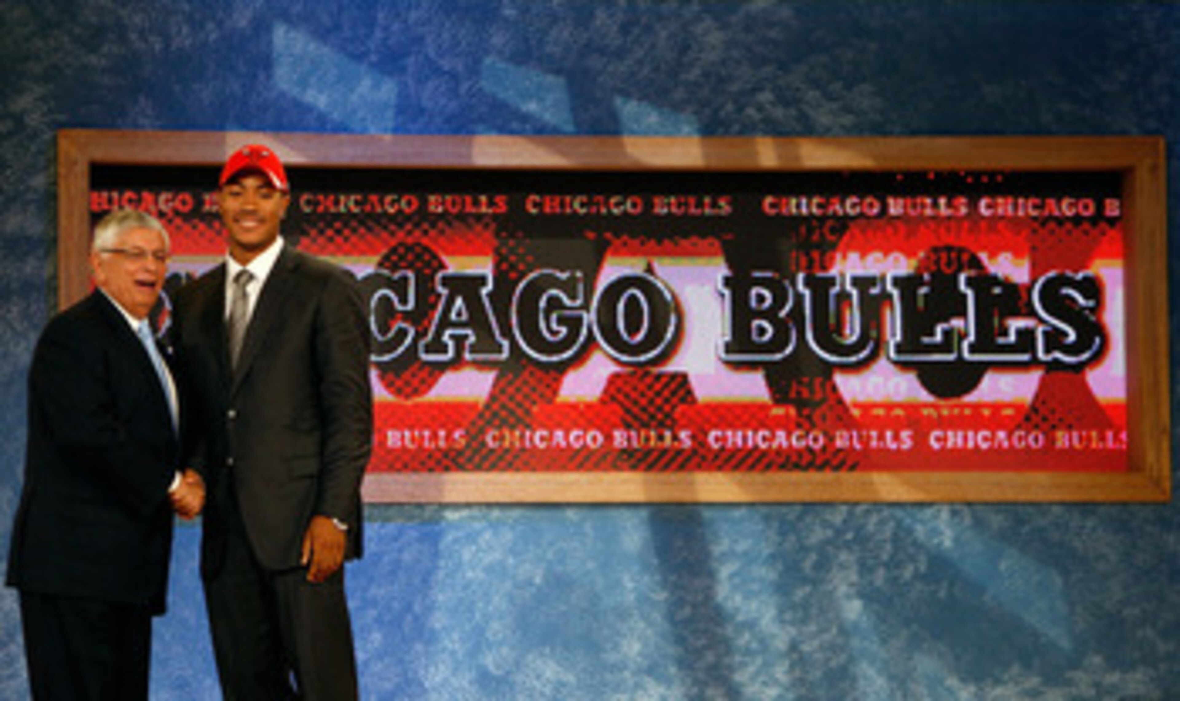 NEW YORK - JUNE 26:  NBA Commissioner David Stern shakes hands with number one draft pick for the Chicago Bulls, Derrick Rose during the 2008 NBA Draft at the Wamu Theatre at Madison Square Garden June 26, 2008 in New York City. NOTE TO USER: User express