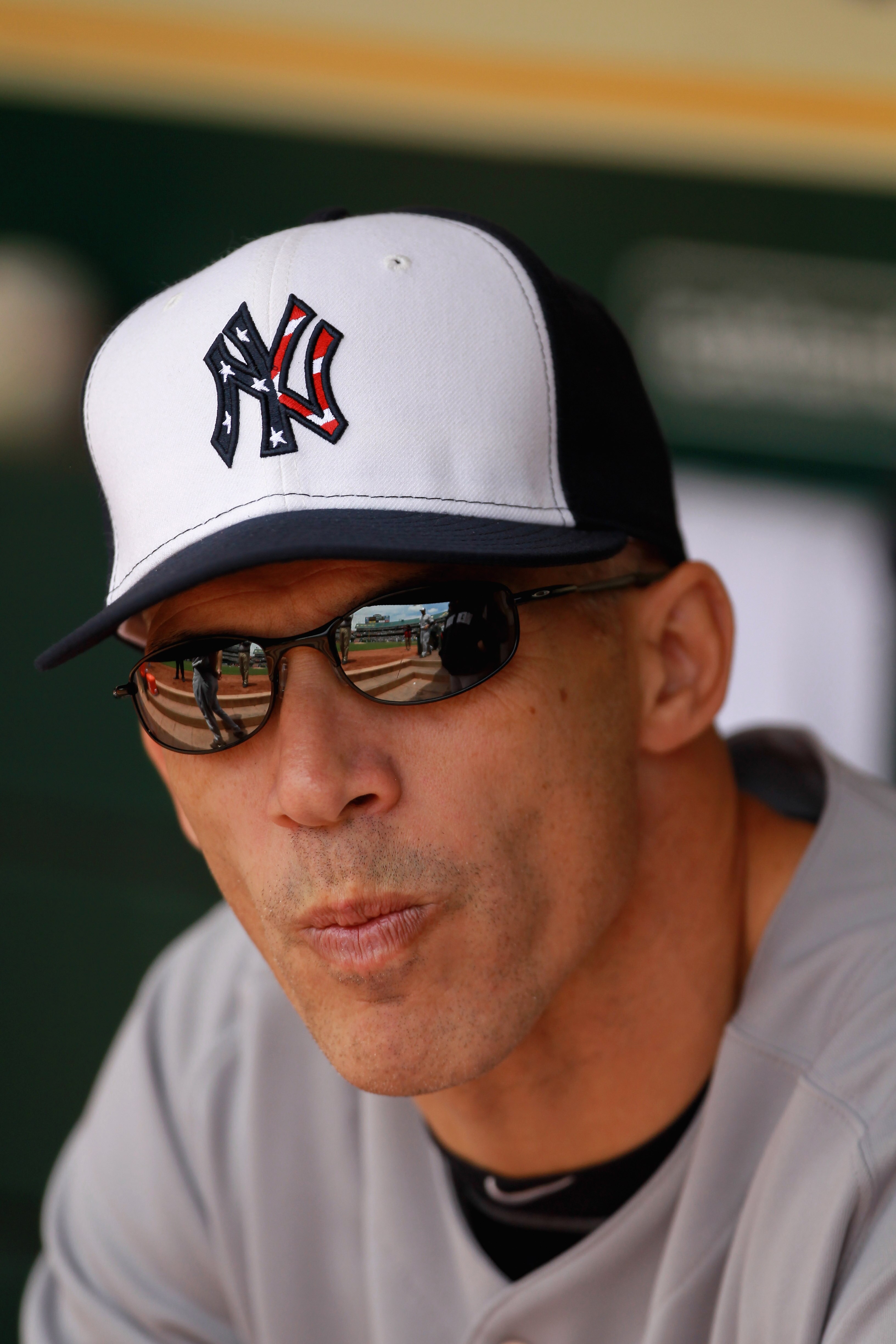 OAKLAND, CA - MAY 30:  New York Yankees manager Joe Girardi watches his team before their game against the Oakland Athletics at Oakland-Alameda County Coliseum on May 30, 2011 in Oakland, California.  (Photo by Ezra Shaw/Getty Images)