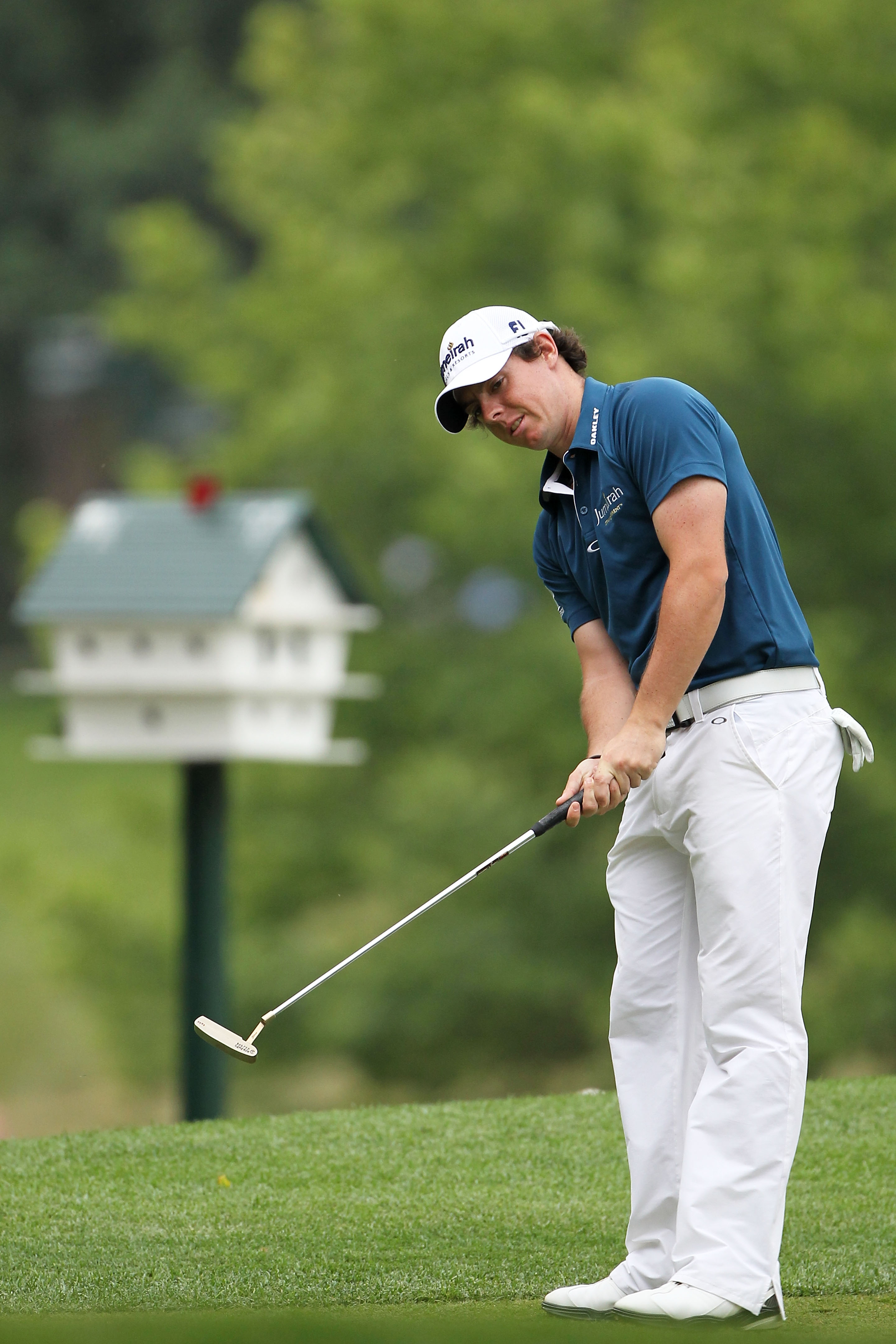 BETHESDA, MD - JUNE 16:  Rory McIlroy of Northern Ireland watches a putt on the sixth green during the first round of the 111th U.S. Open at Congressional Country Club on June 16, 2011 in Bethesda, Maryland.  (Photo by Jamie Squire/Getty Images)