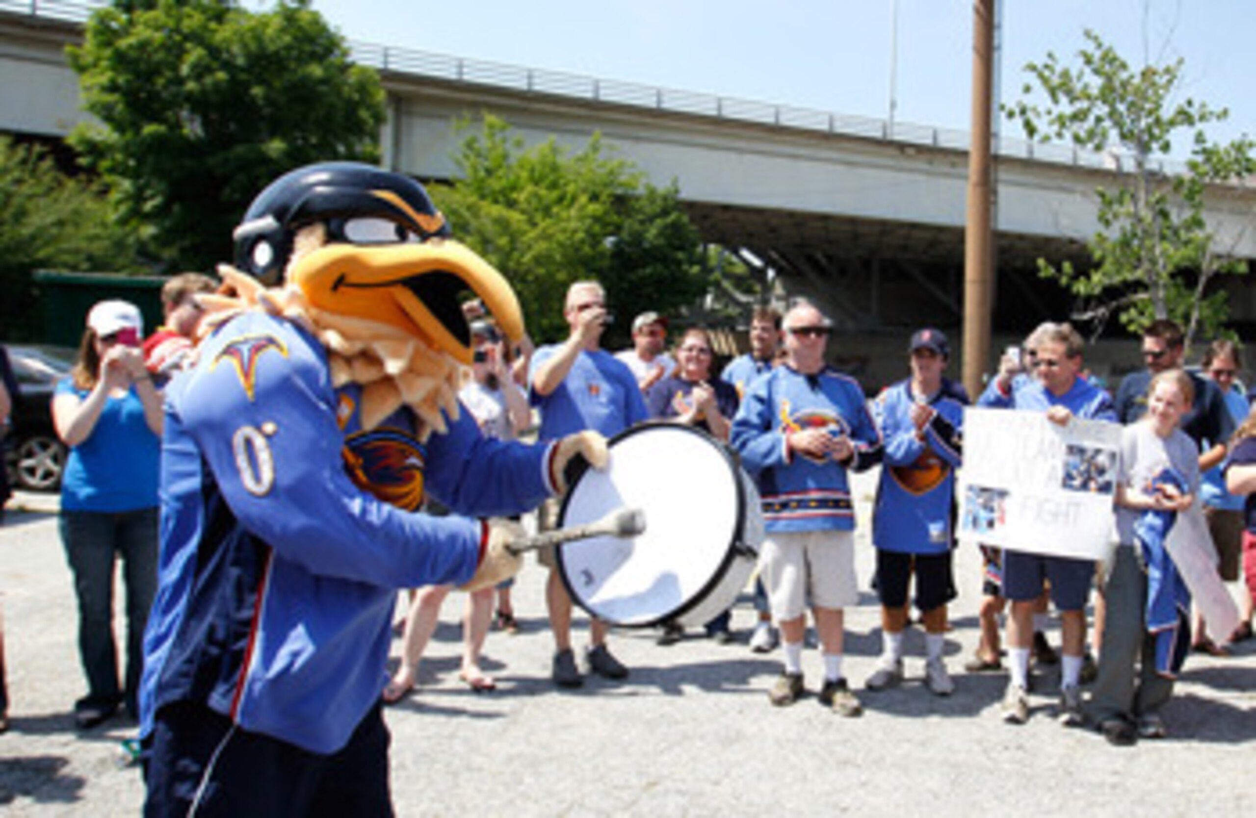 ATLANTA, GA - MAY 21: Thrash, mascot of the Atlanta Thrashers, joins fans in the rally to help keep the team in Atlanta at Philips Arena on May 21, 2011 in Atlanta, Georgia. It has been reported the Thrashers may relocate to Winnipeg, Canada. (Photo by ATLANTA, GA - MAY 21: Thrash, mascot of the Atlanta Thrashers, joins fans in the rally to help keep the team in Atlanta at Philips Arena on May 21, 2011 in Atlanta, Georgia. It has been reported the Thrashers may relocate to Winnipeg, Canada. (Photo by