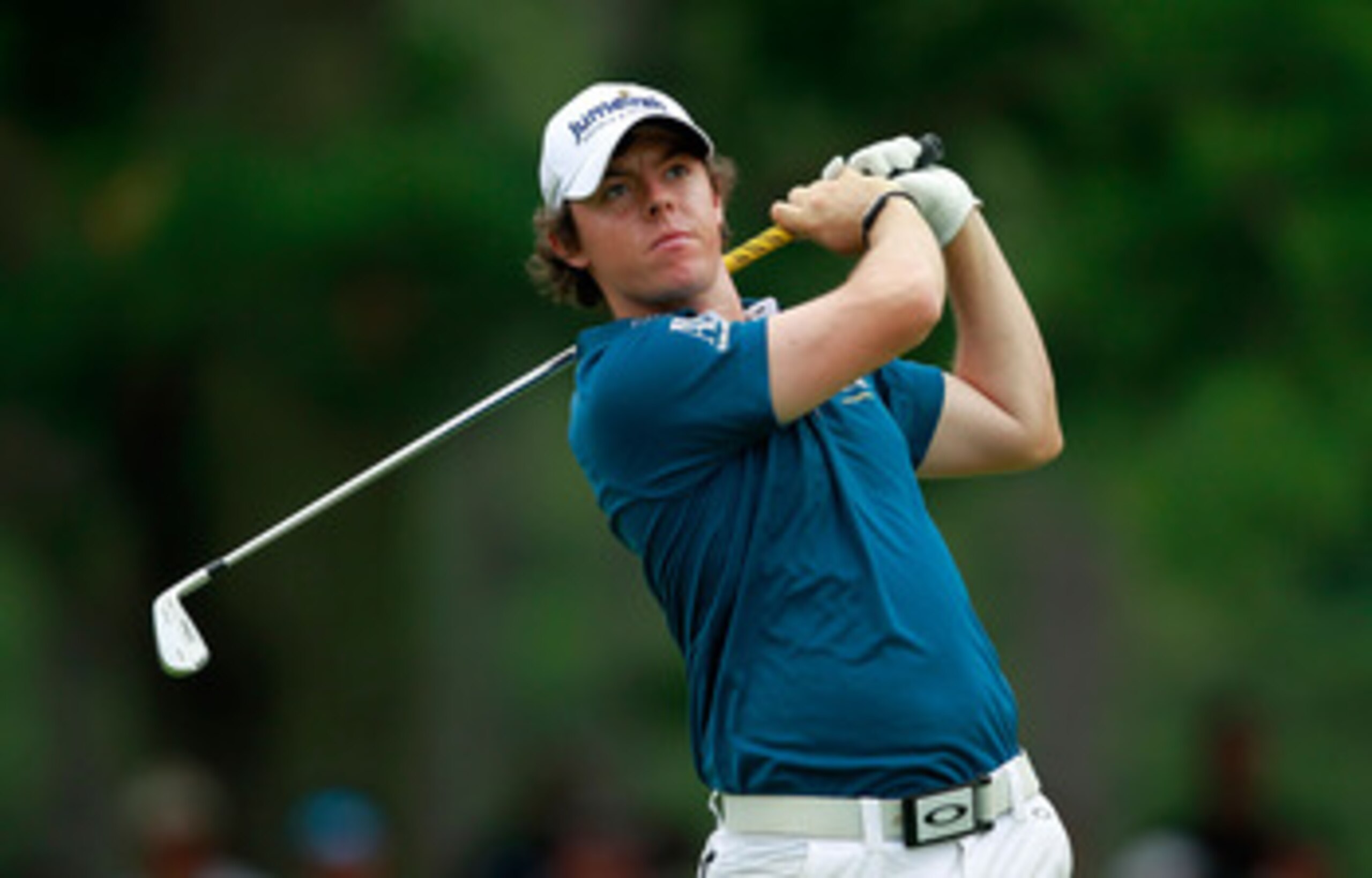 BETHESDA, MD - JUNE 16:  Rory McIlroy of Northern Ireland hits his tee shot on the second hole during the first round of the 111th U.S. Open at Congressional Country Club on June 16, 2011 in Bethesda, Maryland.  (Photo by Chris Trotman/Getty Images)