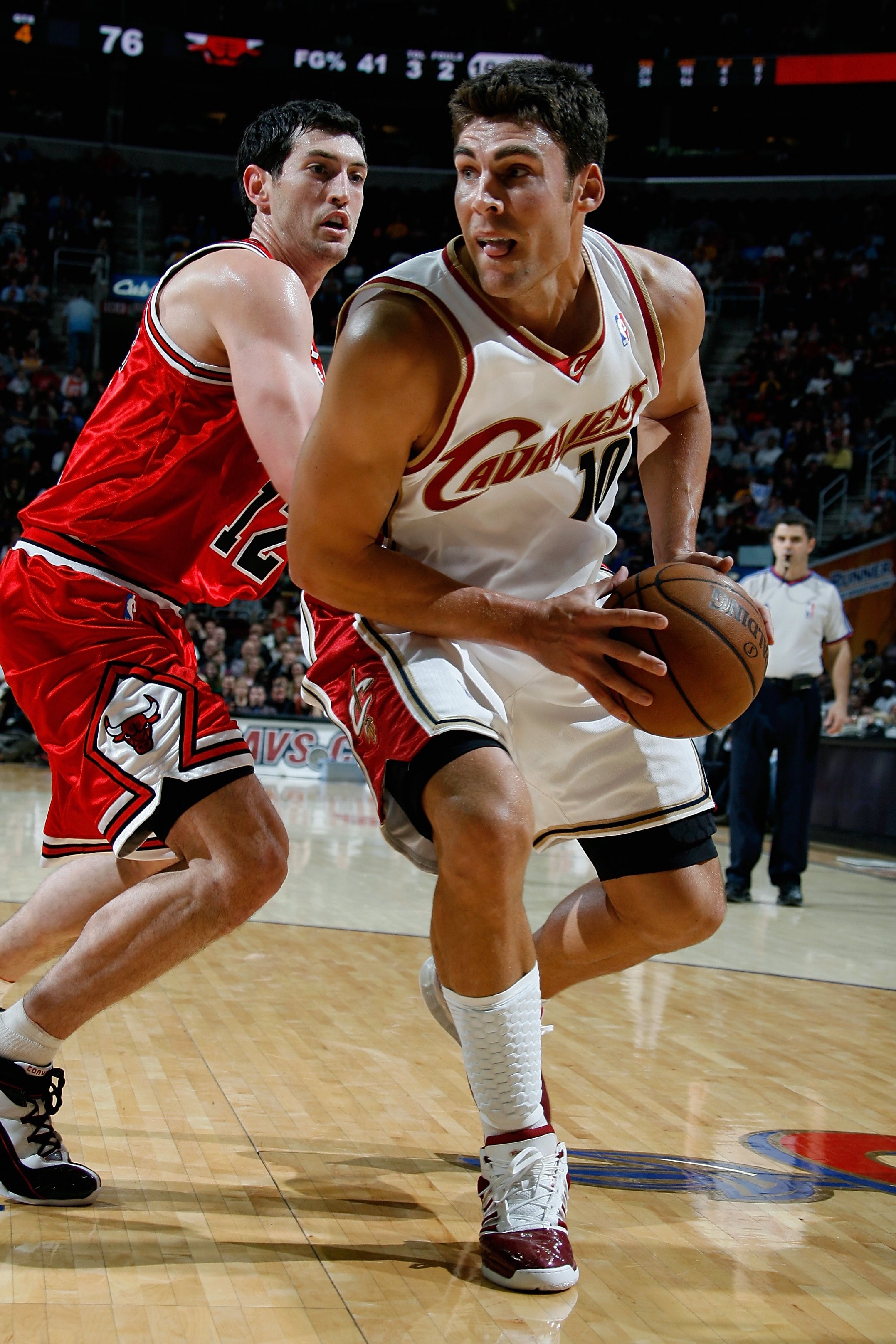 CLEVELAND - NOVEMBER 5:  Wally Szczerbiak #10 of the Cleveland Cavaliers moves around Kirk Hinrich #12 of the Chicago Bullsduring the game on November 5, 2008 at Quicken Loans Arena in Cleveland, Ohio.  The Cavaliers won 107-93.  NOTE TO USER: User expres