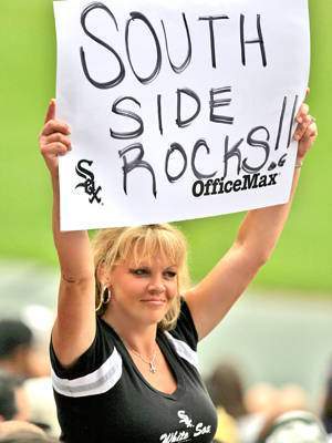 CHICAGO, IL - JUNE 12: Paul Konerko #14 of the Chicago White Sox bats against the Oakland Athletics on June 12, 2011 at U.S. Cellular Field in Chicago, Illinois. The White Sox defeated the Athletics 5-4. (Photo by David Banks/Getty Images)