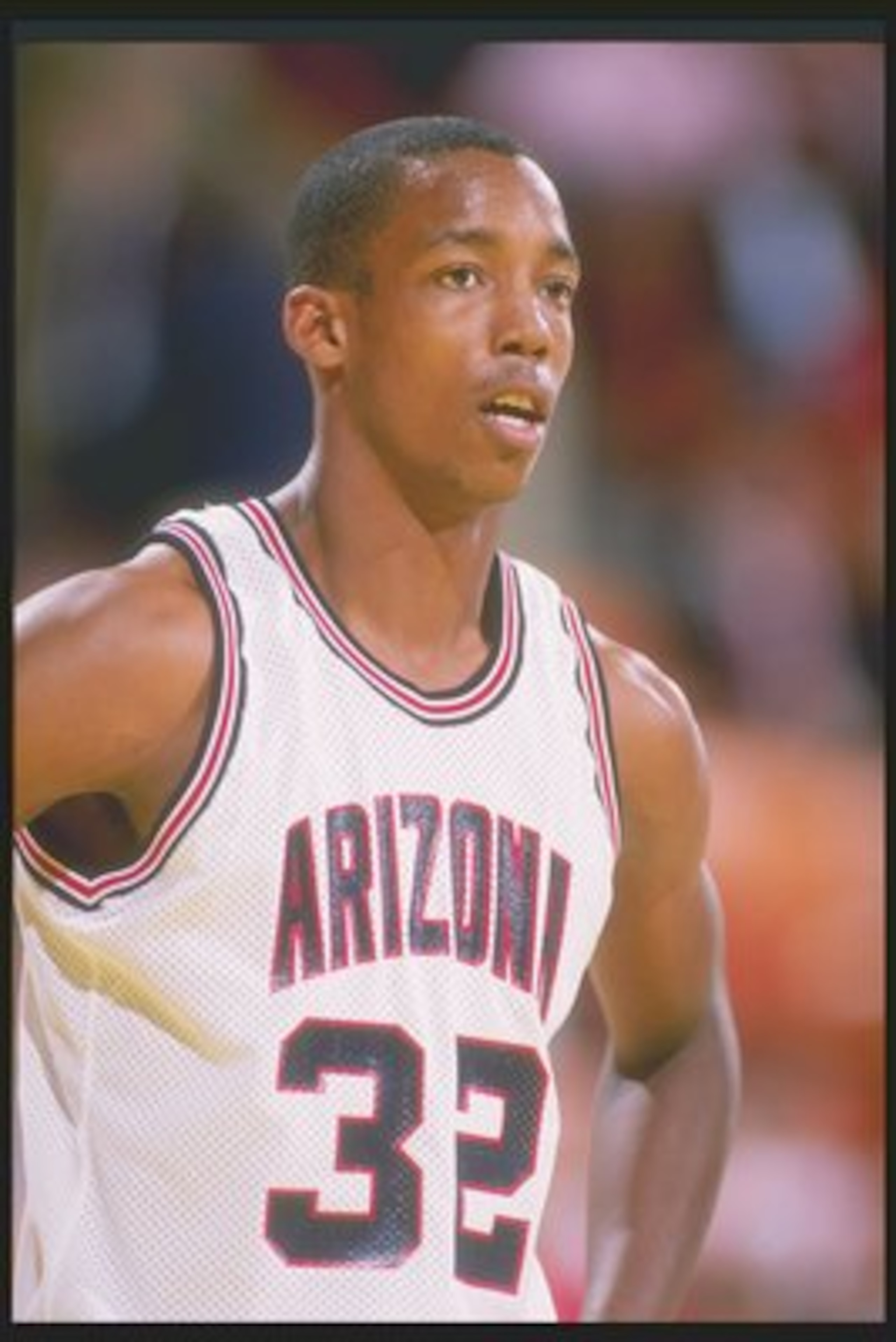 1988: Guard Sean Elliott stands on the court during a game. Mandatory Credit: Mike Powell /Allsport 1988: Guard Sean Elliott stands on the court during a game. Mandatory Credit: Mike Powell /Allsport