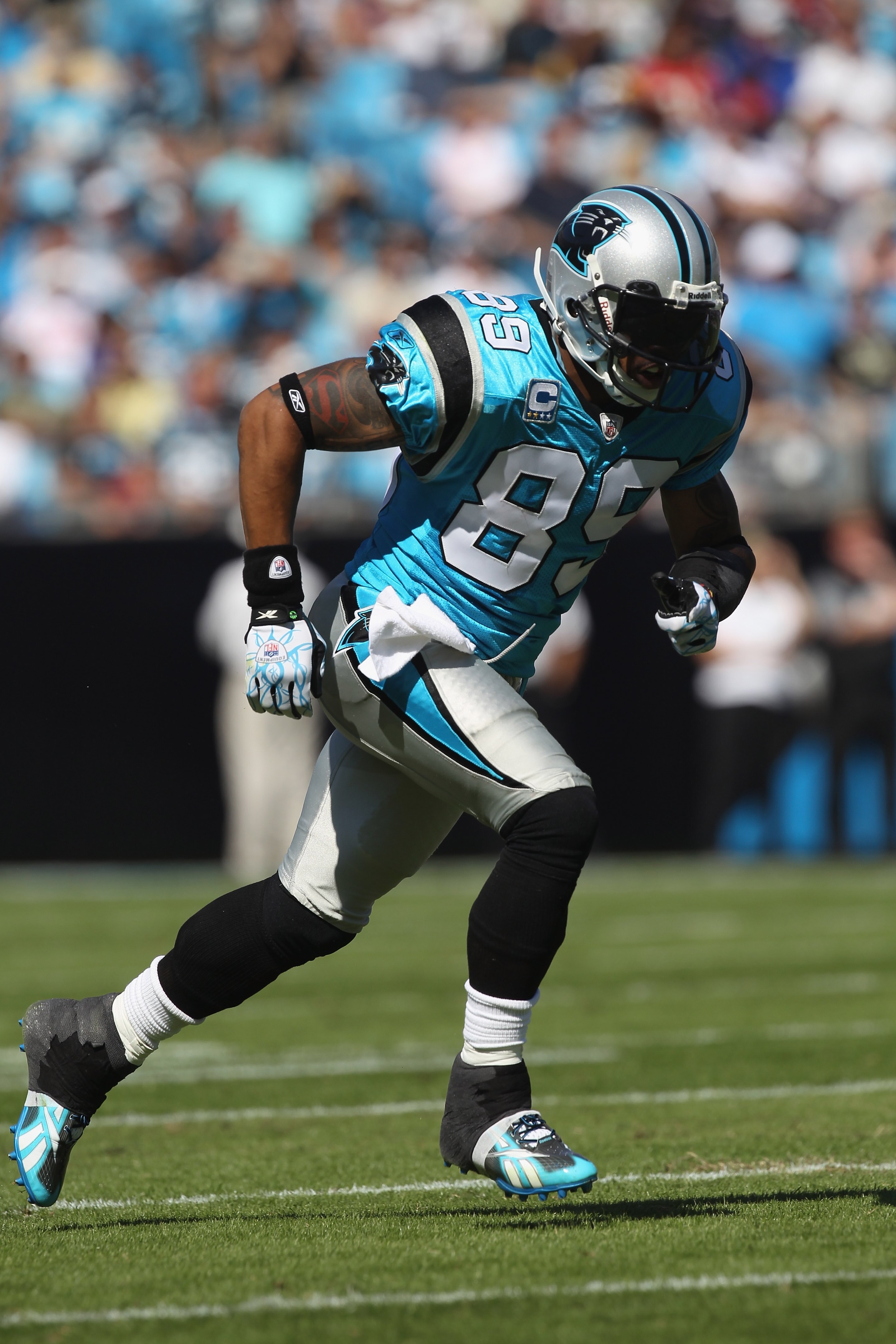 CHARLOTTE, NC - OCTOBER 24:  Steve Smith #89 of the Carolina Panthers against the San Francisco 49ers during their game at Bank of America Stadium on October 24, 2010 in Charlotte, North Carolina.  (Photo by Streeter Lecka/Getty Images)
