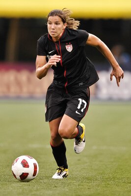 COLUMBUS, OH - MAY 14:  Tobin Heath #17 of the United States controls the ball against Japan on May 14, 2011 at Crew Stadium in Columbus, Ohio.  (Photo by Jamie Sabau/Getty Images)
