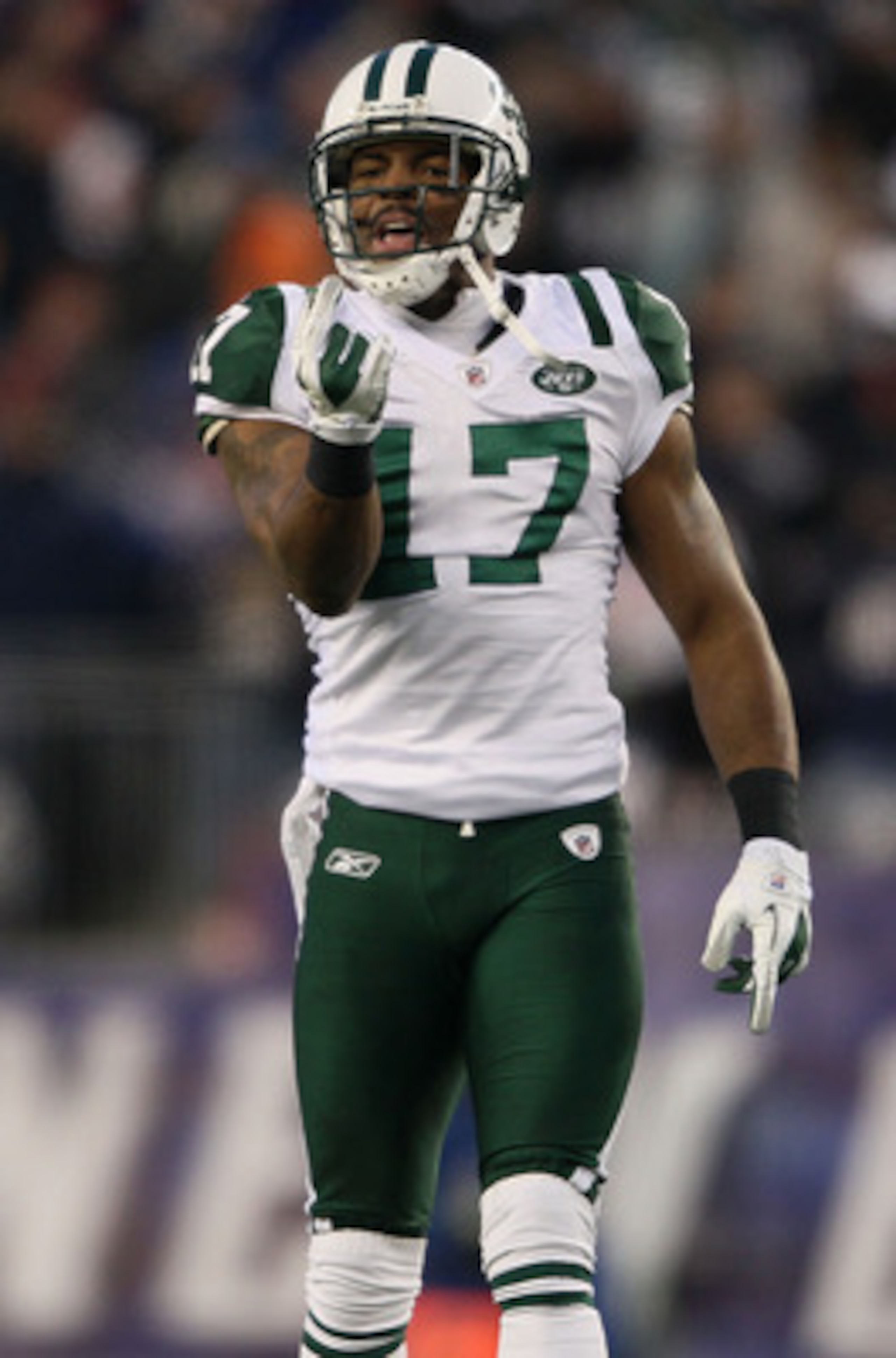 FOXBORO, MA - JANUARY 16: Wide receiver Braylon Edwards #17 of the New York Jets reacts to a call during their 2011 AFC divisional playoff game against the New England Patriots at Gillette Stadium on January 16, 2011 in Foxboro, Massachusetts. (Photo by FOXBORO, MA - JANUARY 16: Wide receiver Braylon Edwards #17 of the New York Jets reacts to a call during their 2011 AFC divisional playoff game against the New England Patriots at Gillette Stadium on January 16, 2011 in Foxboro, Massachusetts. (Photo by