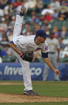 CHICAGO, IL - MAY 29: Sean Marshall #45 of the Chicago Cubs pitches against the Pittsburgh Pirates at Wrigley Field on May 29, 2011 in Chicago, Illinois. The Cubs defeated the Pirates 3-2.(Photo by Jonathan Daniel/Getty Images)