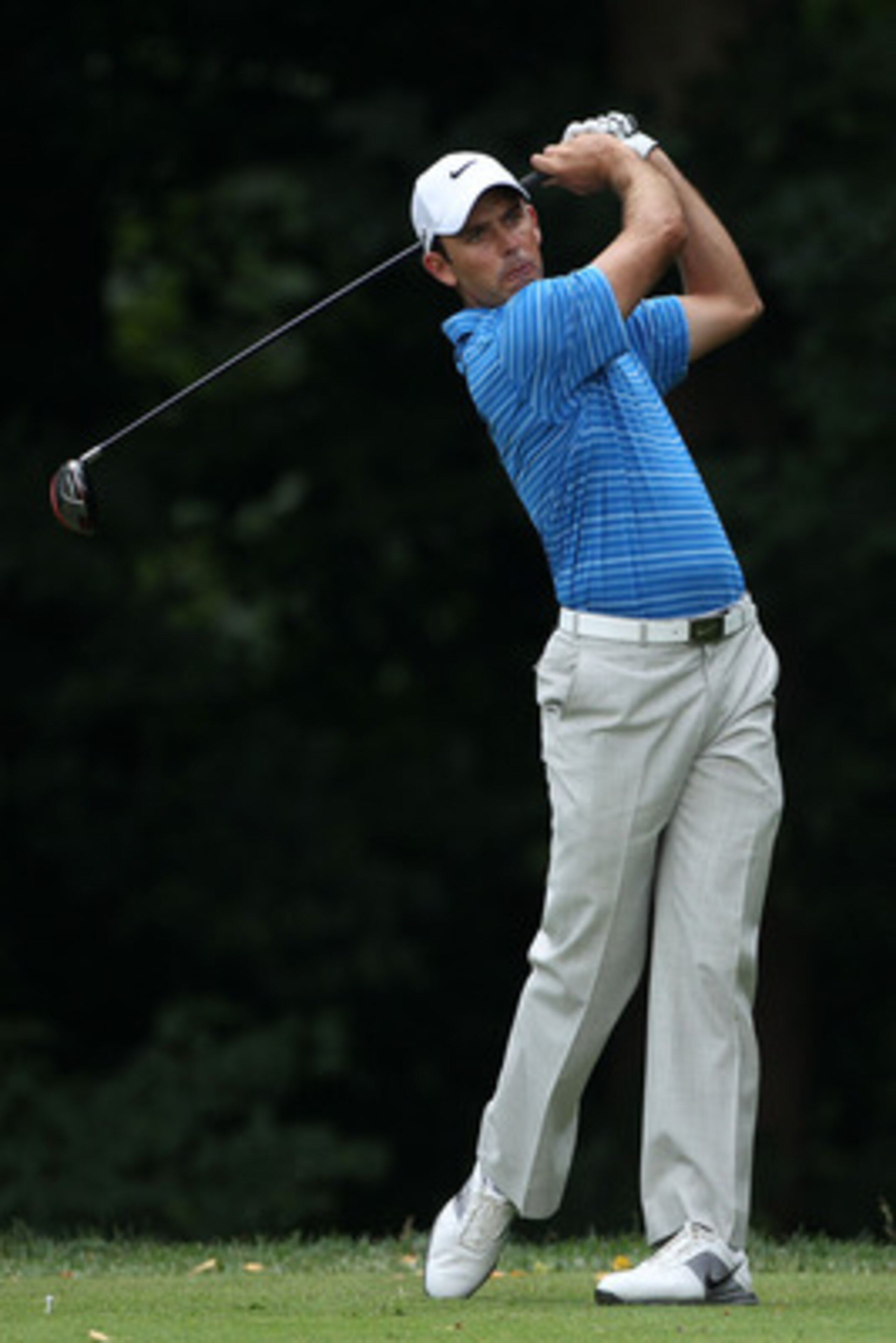 BETHESDA, MD - JUNE 16:  Charl Schwartzel of South Africa hits a tee shot on the 14th hole during the first round of the 111th U.S. Open at Congressional Country Club on June 16, 2011 in Bethesda, Maryland.  (Photo by Andrew Redington/Getty Images)