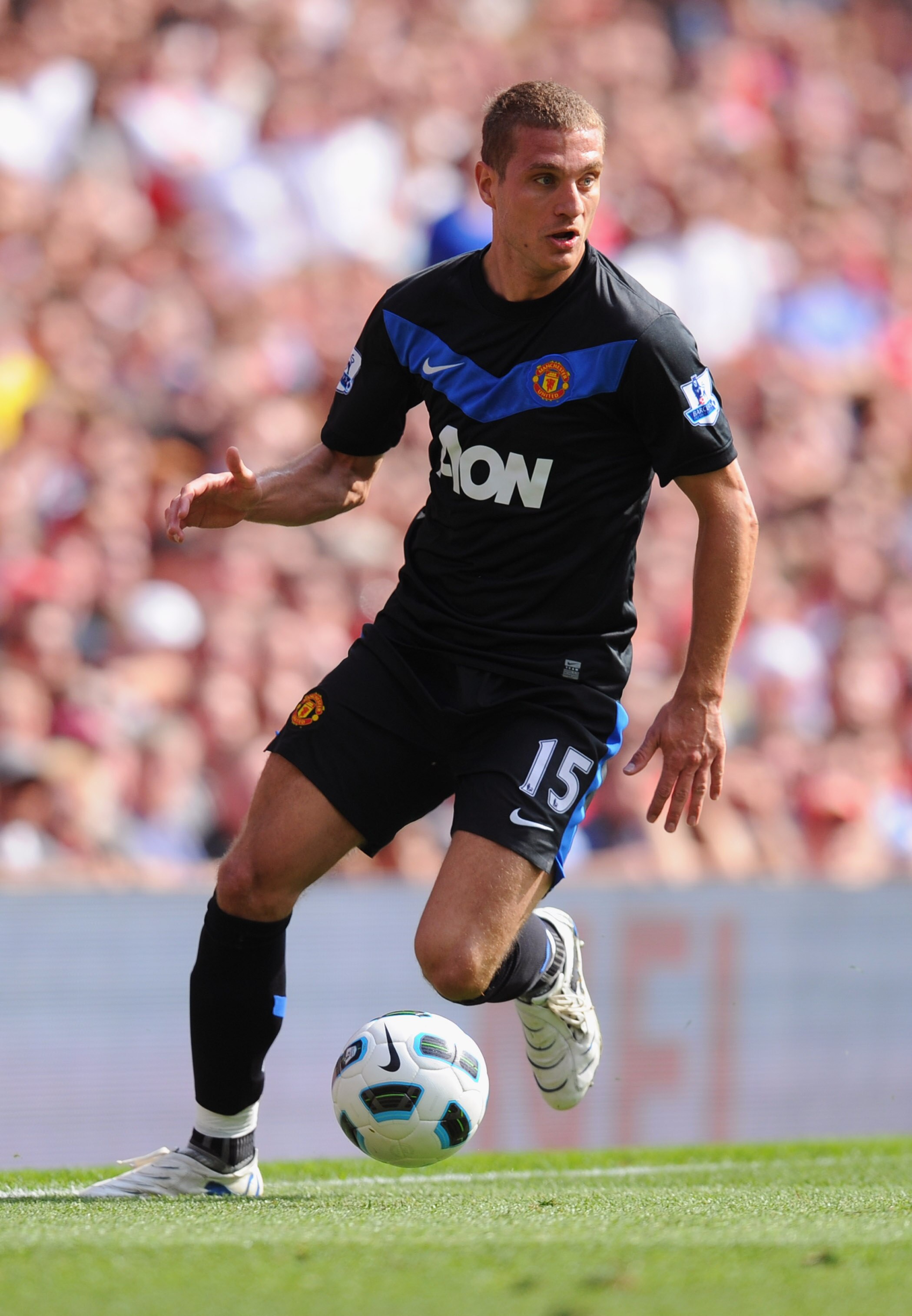 LONDON, ENGLAND - MAY 01:  Nemanja Vidic of Manchester United in action during the Barclays Premier League match between Arsenal and Manchester United at the Emirates Stadium on May 1, 2011 in London, England.  (Photo by Mike Hewitt/Getty Images)