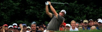 BETHESDA, MD - JUNE 17:  Phil Mickelson hits his tee shot on the fifth hole during the second round of the 111th U.S. Open at Congressional Country Club on June 17, 2011 in Bethesda, Maryland.  (Photo by David Cannon/Getty Images)