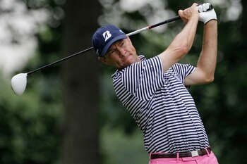BETHESDA, MD - JUNE 16:  Davis Love III watches his tee shot on the fourth hole during the first round of the 111th U.S. Open at Congressional Country Club on June 16, 2011 in Bethesda, Maryland.  (Photo by Rob Carr/Getty Images)