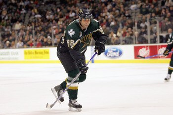 DALLAS - JANUARY 15:  Eric Lindros #88 of the Dallas Stars skates against the Los Angeles Kings at American Airlines Center on January 15, 2007 in Dallas, Texas. The Stars won 3-1. (Photo by Ronald Martinez/Getty Images)