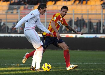 LECCE, ITALY - FEBRUARY 06:  Josip Ilicic (L) of Palermo scores his team's fourth goal during the Serie A match between US Lecce and US Citta di Palermo at Stadio Via del Mare on February 6, 2011 in Lecce, Italy.  (Photo by Tullio M. Puglia/Getty Images)