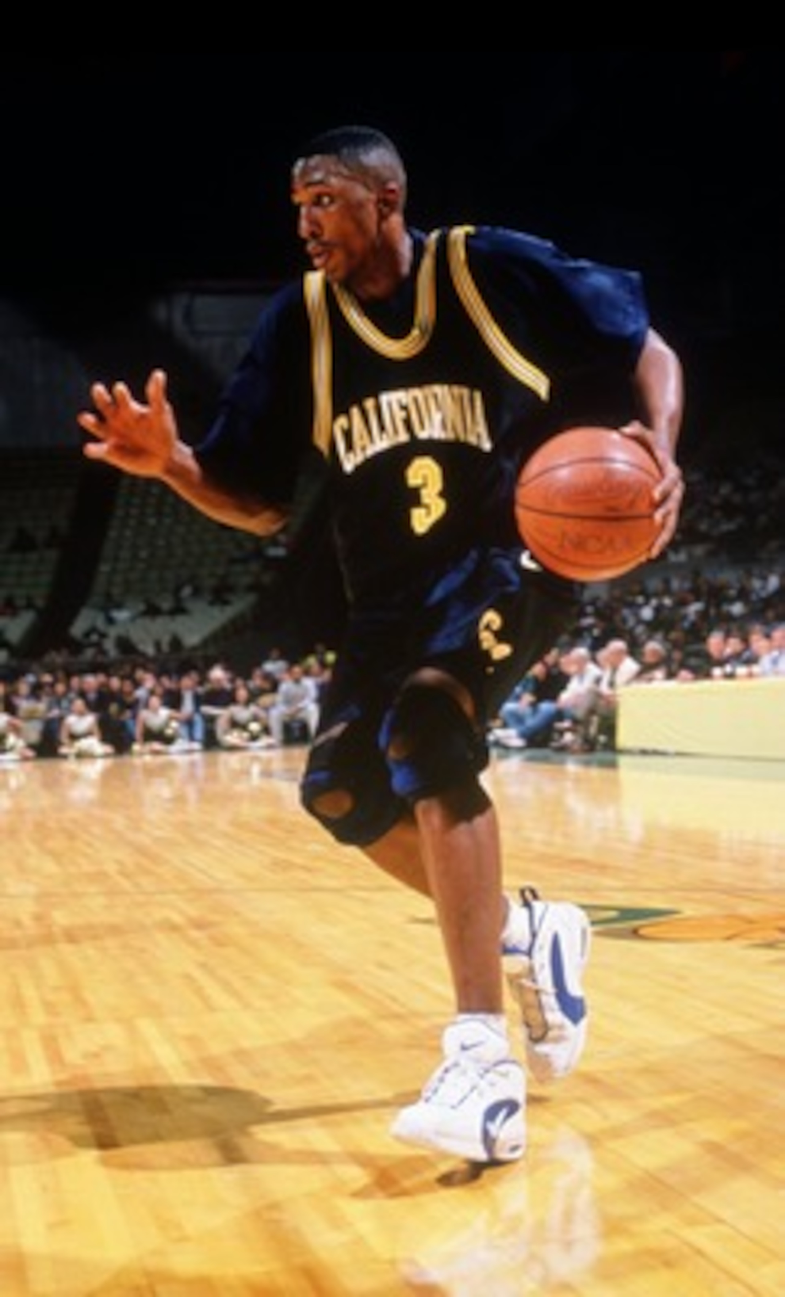 5 Dec 1995: Forward Shareef Abdur-Rahim of Cal Berkley University looks to drive to the basket during the Golden Bears game against the University of South Florida. Mandatory Credit: Allsport USA/ALLSPORT 5 Dec 1995: Forward Shareef Abdur-Rahim of Cal Berkley University looks to drive to the basket during the Golden Bears game against the University of South Florida. Mandatory Credit: Allsport USA/ALLSPORT