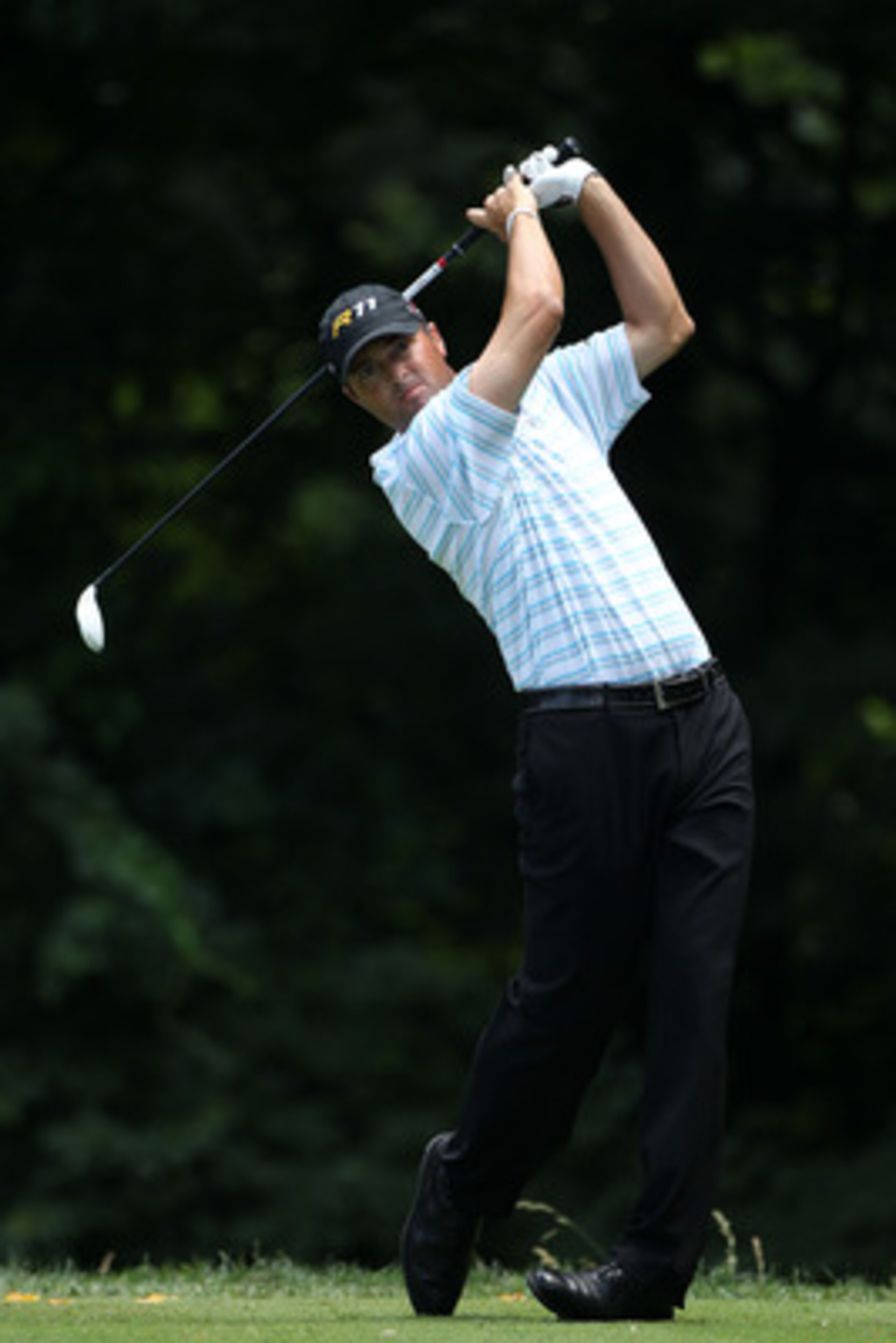 BETHESDA, MD - JUNE 16:  Ryan Palmer hits a shot during the first round of the 111th U.S. Open at Congressional Country Club on June 16, 2011 in Bethesda, Maryland.  (Photo by Andrew Redington/Getty Images)