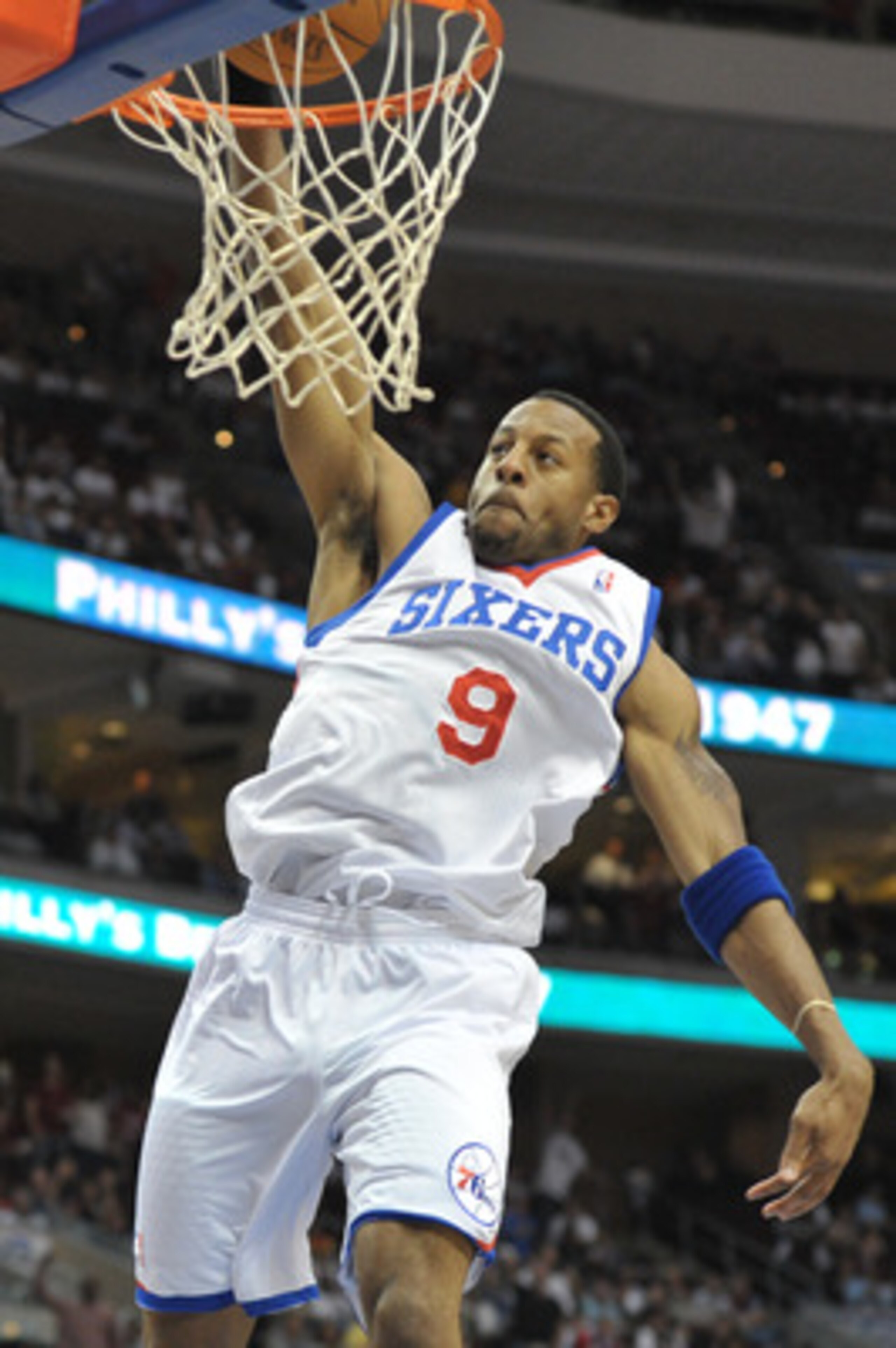 PHILADELPHIA - OCTOBER 27: Andre Iguodala #9 of the Philadelphia 76ers in action during the game against the Miami Heat at the Wells Fargo Center on October 27, 2010 in Philadelphia, Pennsylvania. NOTE TO USER: User expressly acknowledges and agrees that PHILADELPHIA - OCTOBER 27: Andre Iguodala #9 of the Philadelphia 76ers in action during the game against the Miami Heat at the Wells Fargo Center on October 27, 2010 in Philadelphia, Pennsylvania. NOTE TO USER: User expressly acknowledges and agrees that