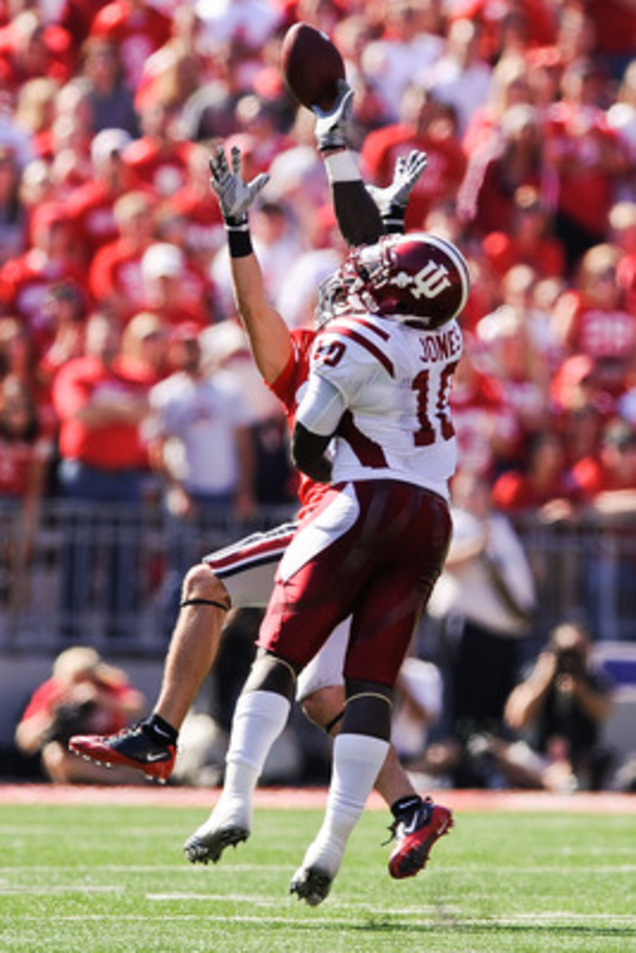 COLUMBUS, OH - OCTOBER 9: Donnell Jones #10 of the Indiana Hoosiers breaks up a pass attempt against the Ohio State Buckeyes at Ohio Stadium on October 9, 2010 in Columbus, Ohio. (Photo by Jamie Sabau/Getty Images) COLUMBUS, OH - OCTOBER 9: Donnell Jones #10 of the Indiana Hoosiers breaks up a pass attempt against the Ohio State Buckeyes at Ohio Stadium on October 9, 2010 in Columbus, Ohio. (Photo by Jamie Sabau/Getty Images)