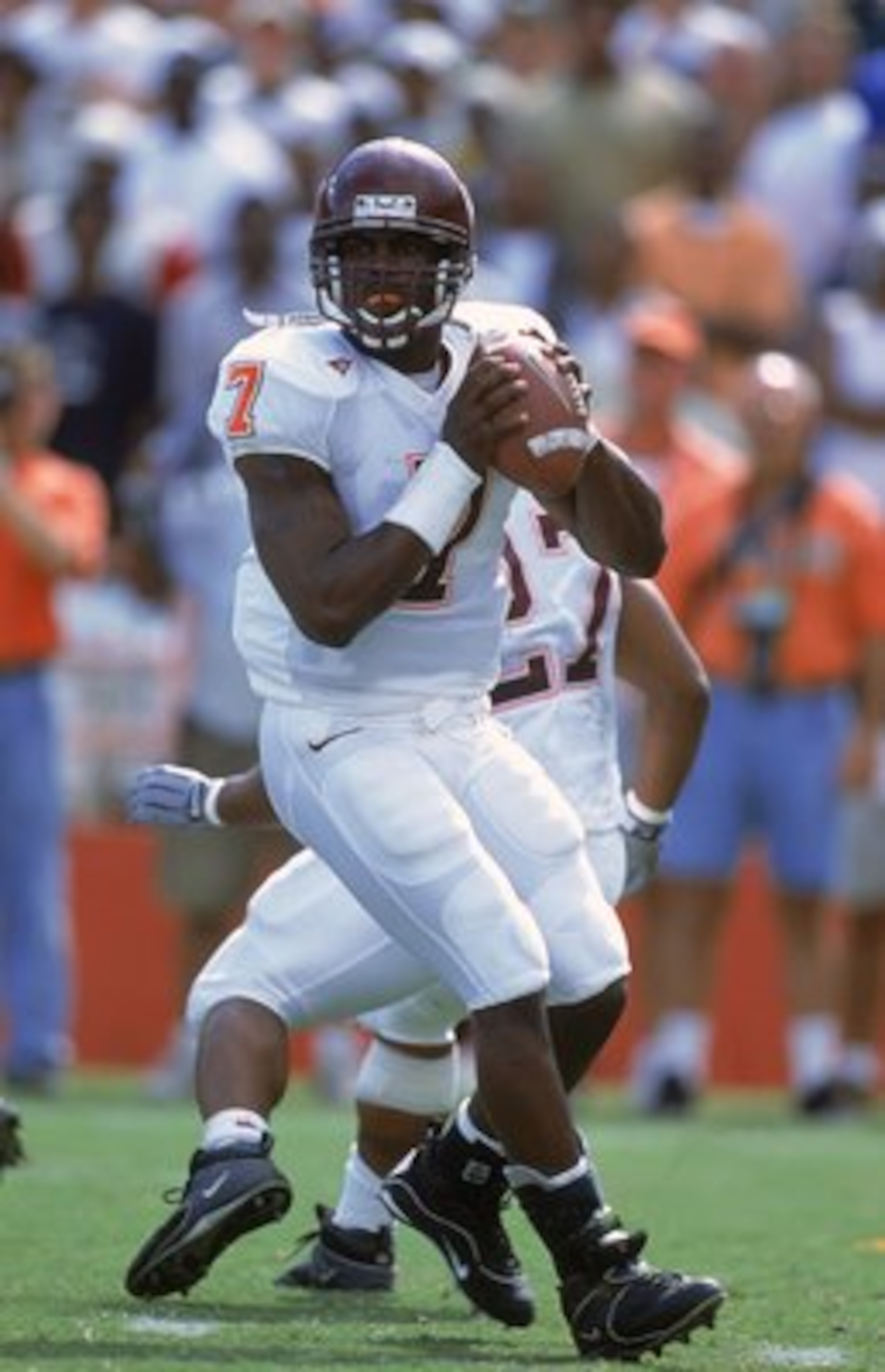4 Nov 2000: Michael Vick #7 of the Virginia Tech Hokies drops back to pass the ball during the game against the Miami Hurricanes at the Orange Bowl in Miami, Florida. The Hurricanes defeated the Hokies 41-21.Mandatory Credit: Scott Halleran /Allsport 4 Nov 2000: Michael Vick #7 of the Virginia Tech Hokies drops back to pass the ball during the game against the Miami Hurricanes at the Orange Bowl in Miami, Florida. The Hurricanes defeated the Hokies 41-21.Mandatory Credit: Scott Halleran /Allsport