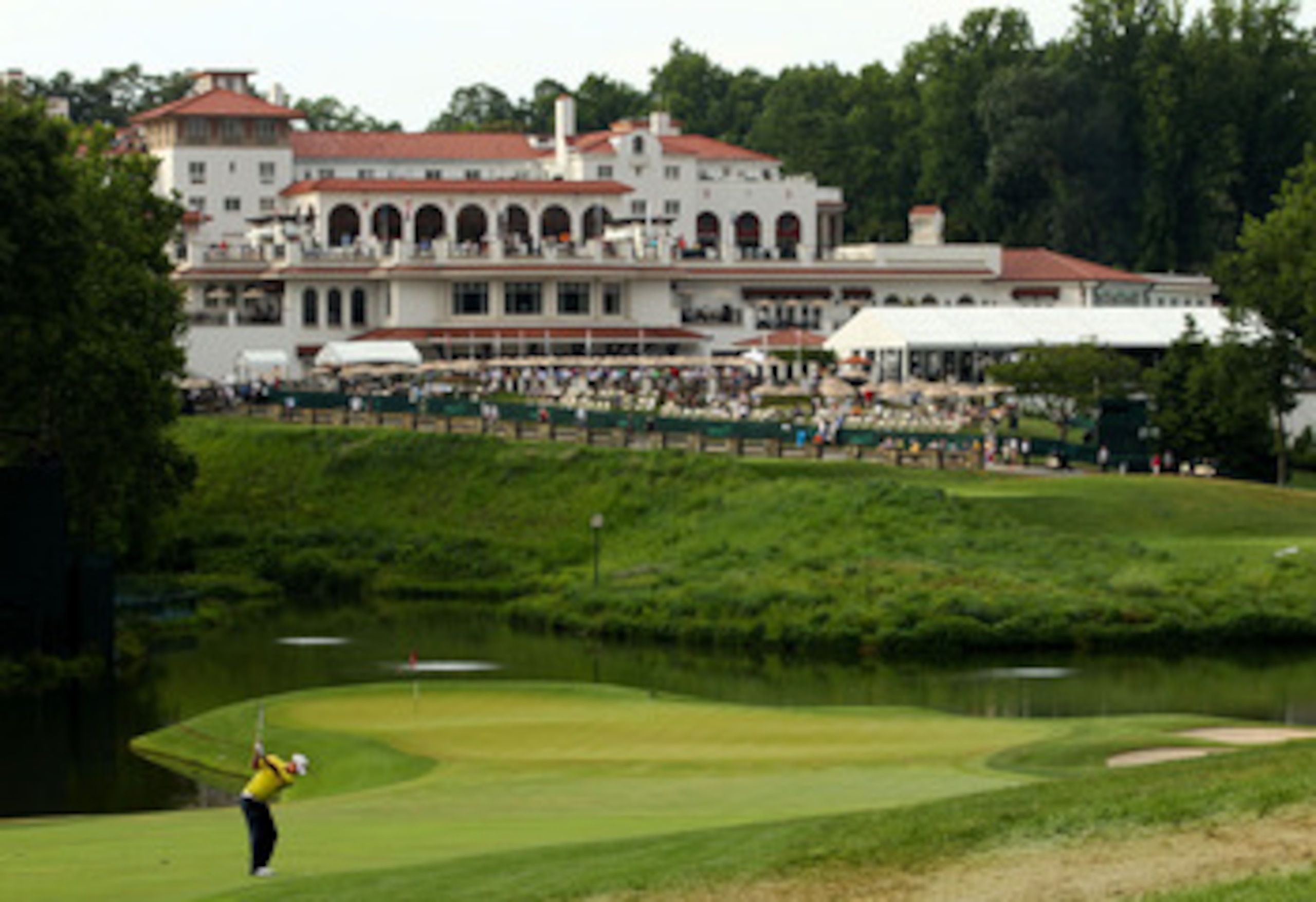 BETHESDA, MD - JUNE 17:  Marcel Siem of Germany hits his third shot on the 18th hole during the second round of the 111th U.S. Open at Congressional Country Club on June 17, 2011 in Bethesda, Maryland.  (Photo by Andrew Redington/Getty Images)